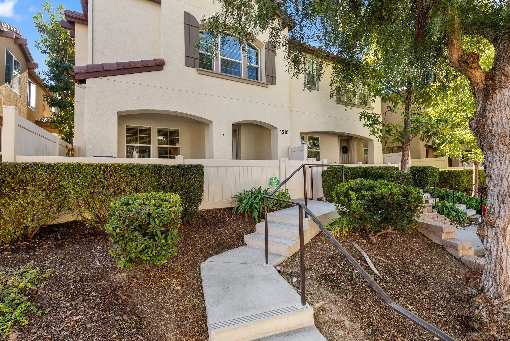 https://cdn.realtyfeed.com/cdn/127/250000005/14093b44f1f3c22ee5e201206901050b.webp