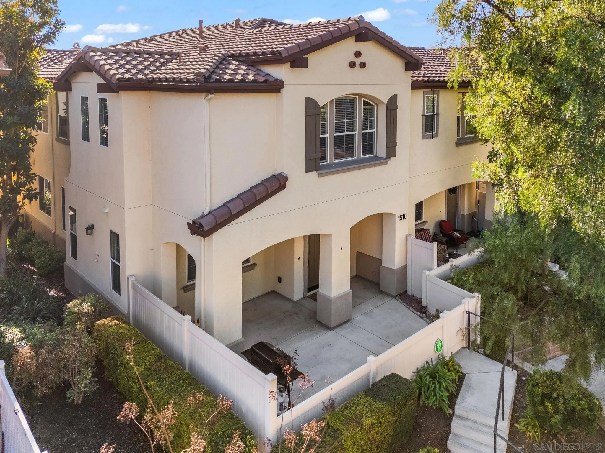 https://cdn.realtyfeed.com/cdn/127/250000005/9cb35623a5df9b3bef8df9724197fbc2.webp