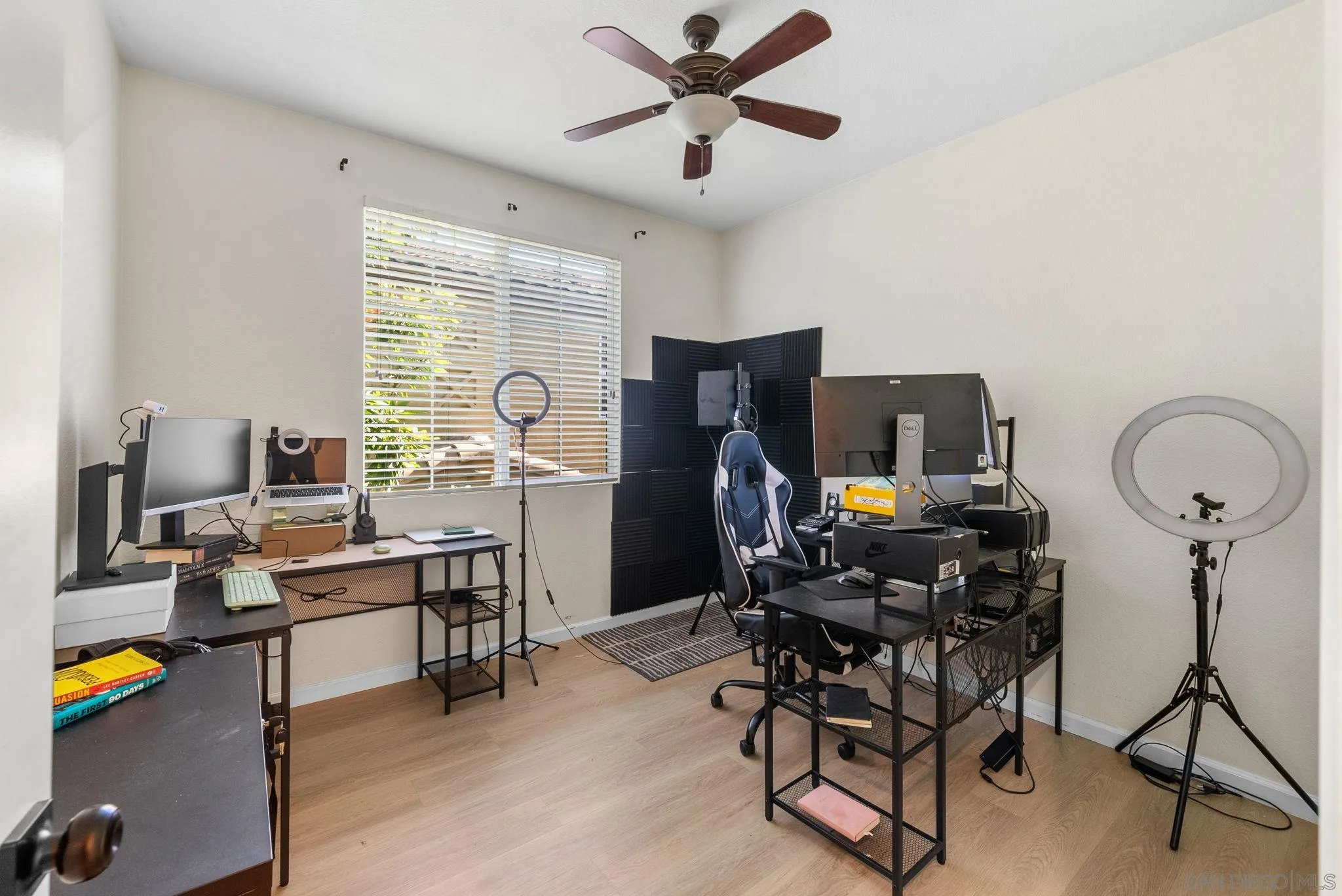 https://cdn.realtyfeed.com/cdn/127/250000005/a73f4c16582d9ba20cae023f90bb6f68.webp