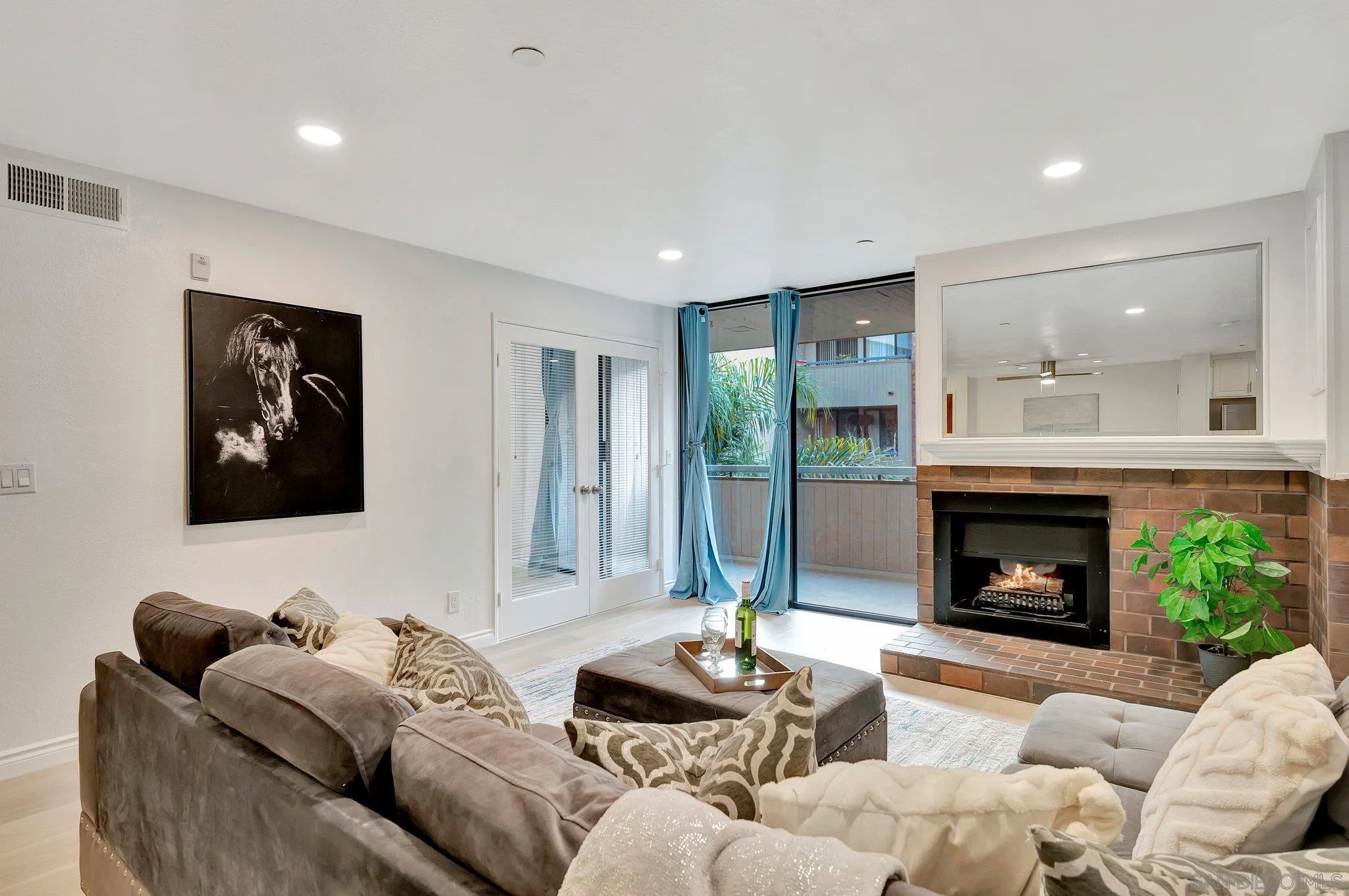 Photo #6: 250000214 Listing 
