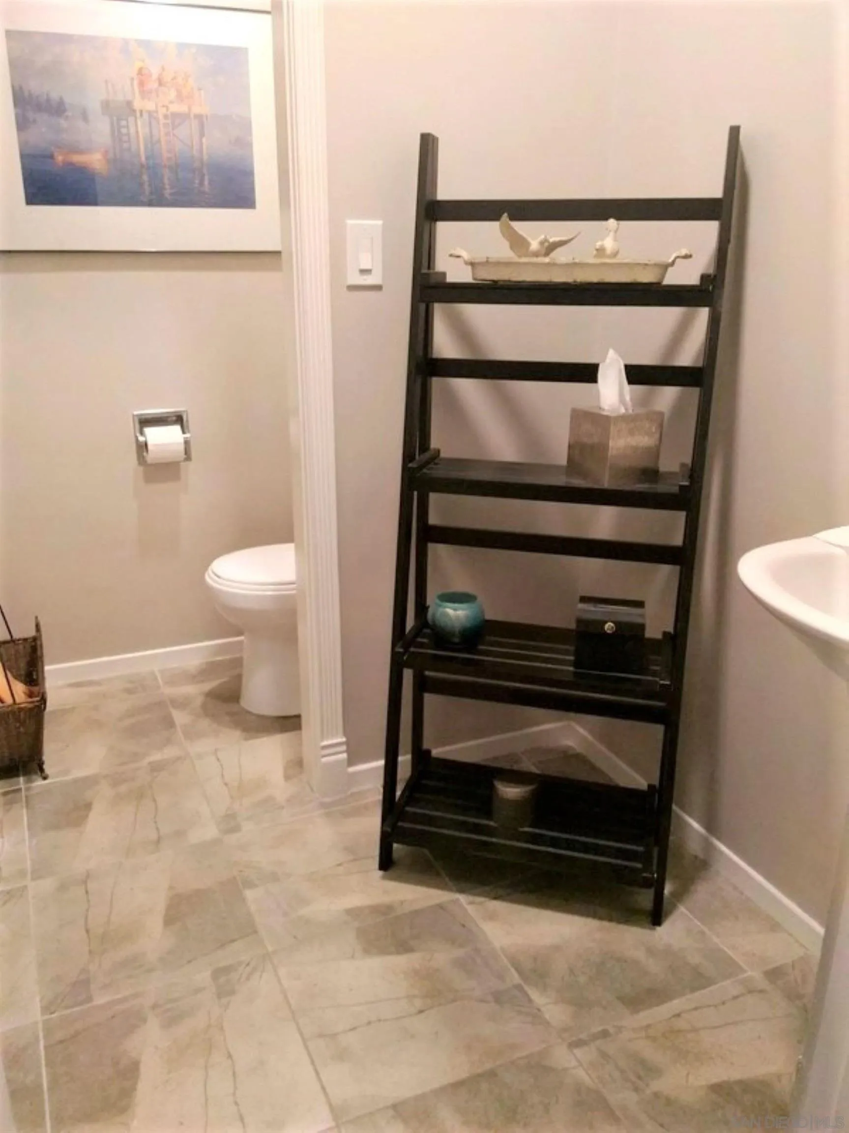 Photo #8: 250000309 Listing: Photo #8