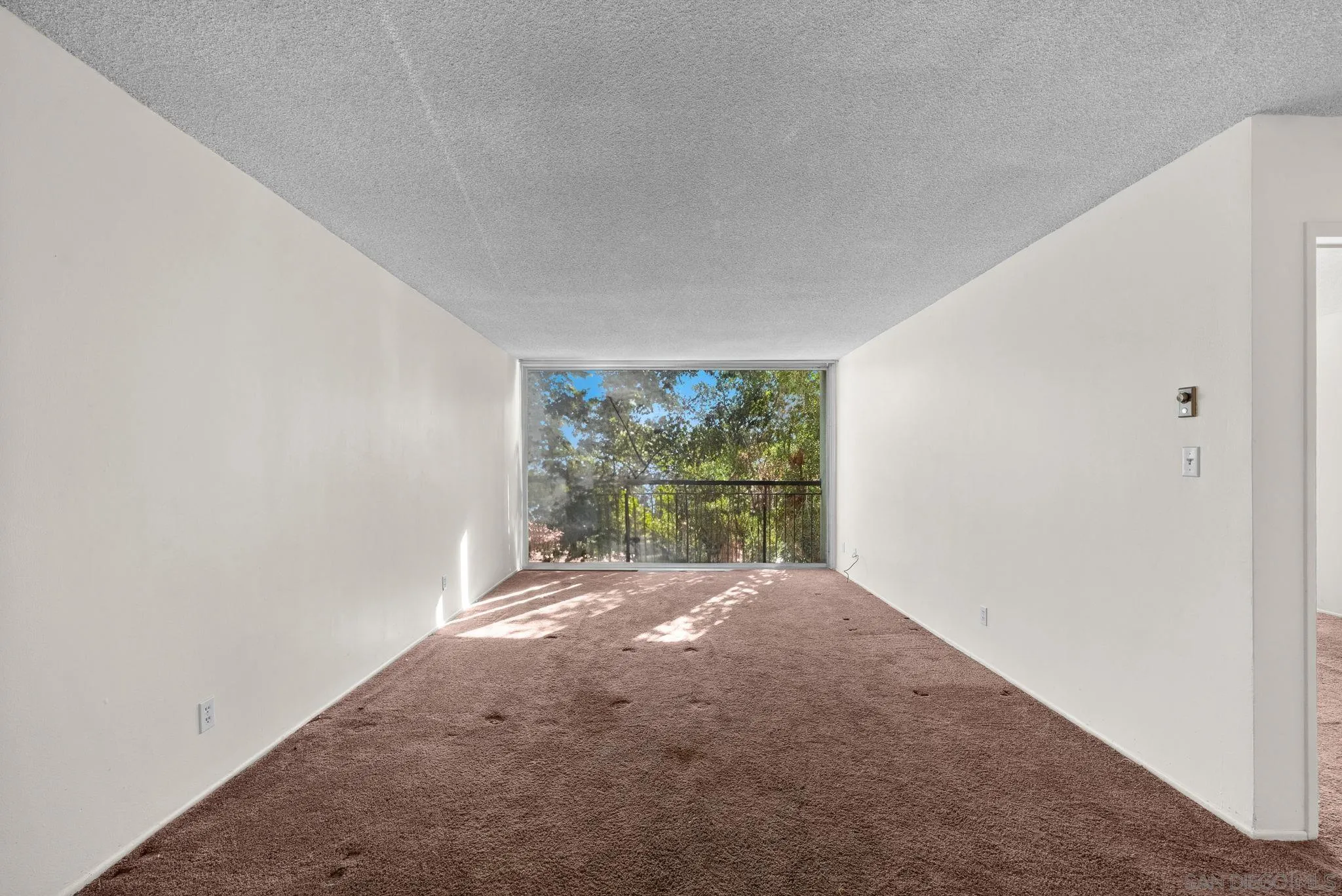 Photo #6: 250000327 Listing 