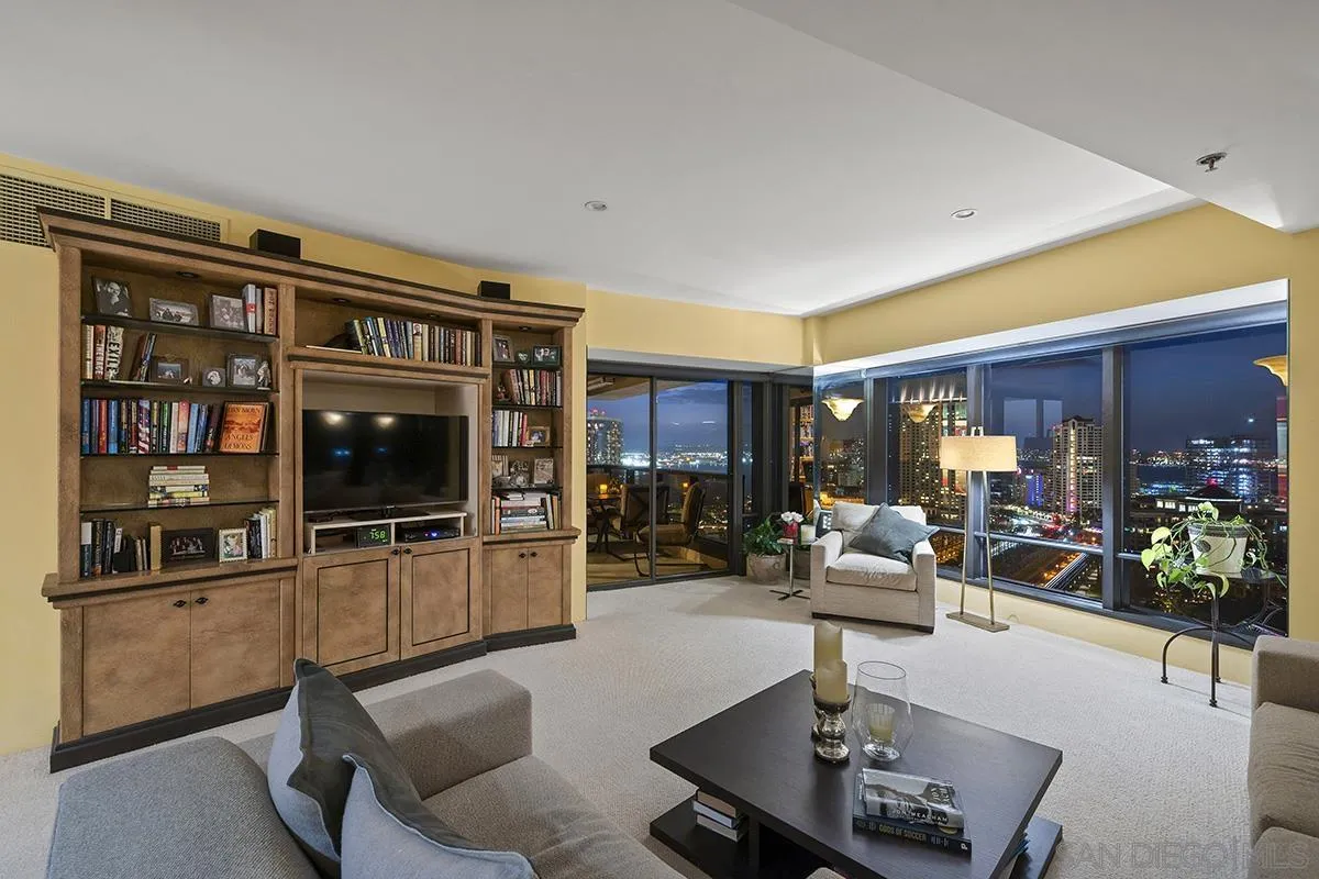 Photo #4: 250000348 Listing 