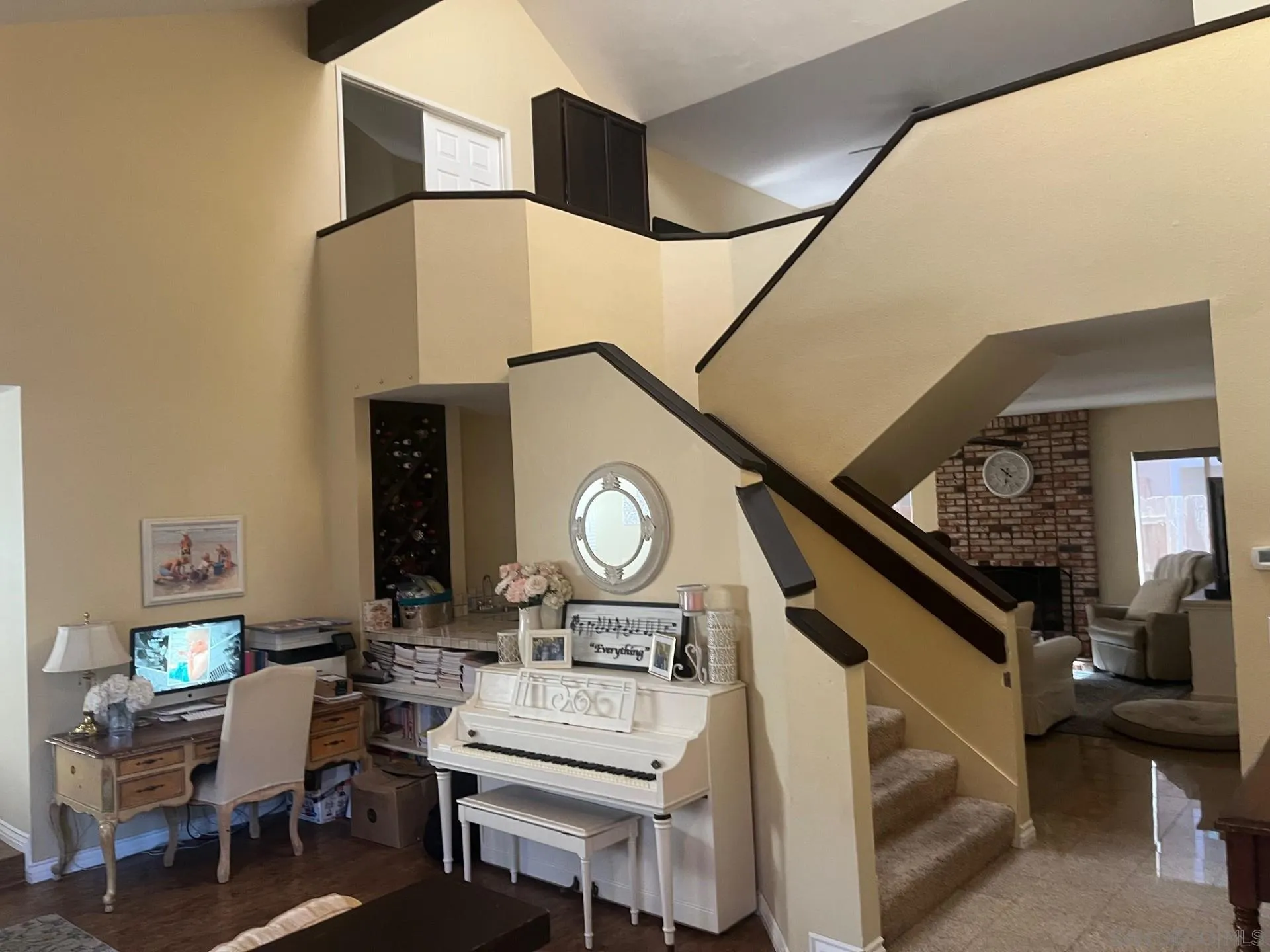 https://cdn.realtyfeed.com/cdn/127/250000357/0e88c6584e4425db451031df7117ebdd.webp