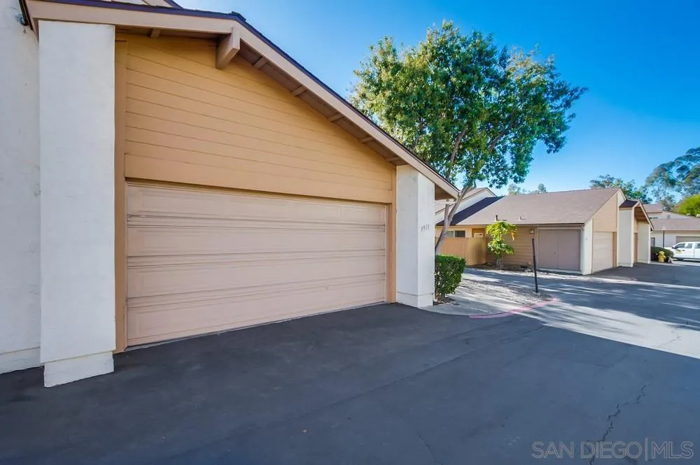 Photo #4: 250000447 Listing 