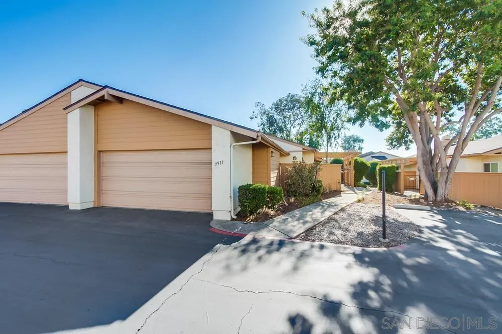 Photo #3: 250000447 Listing 