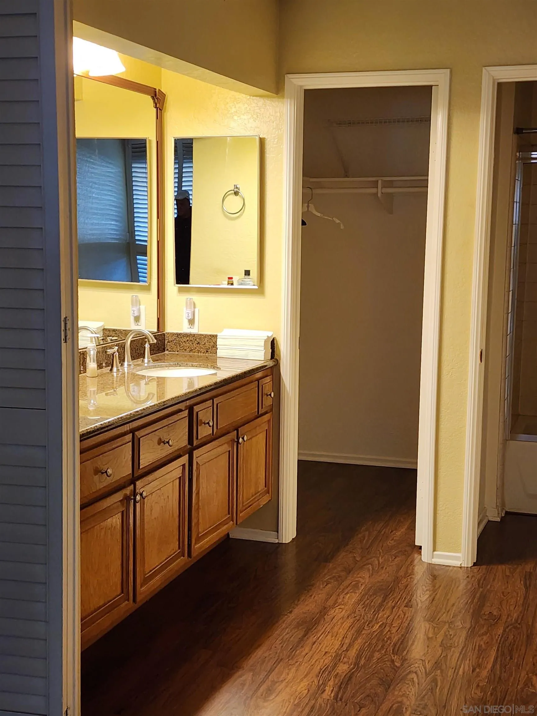 Photo #11: 250000510 Listing: Photo #11