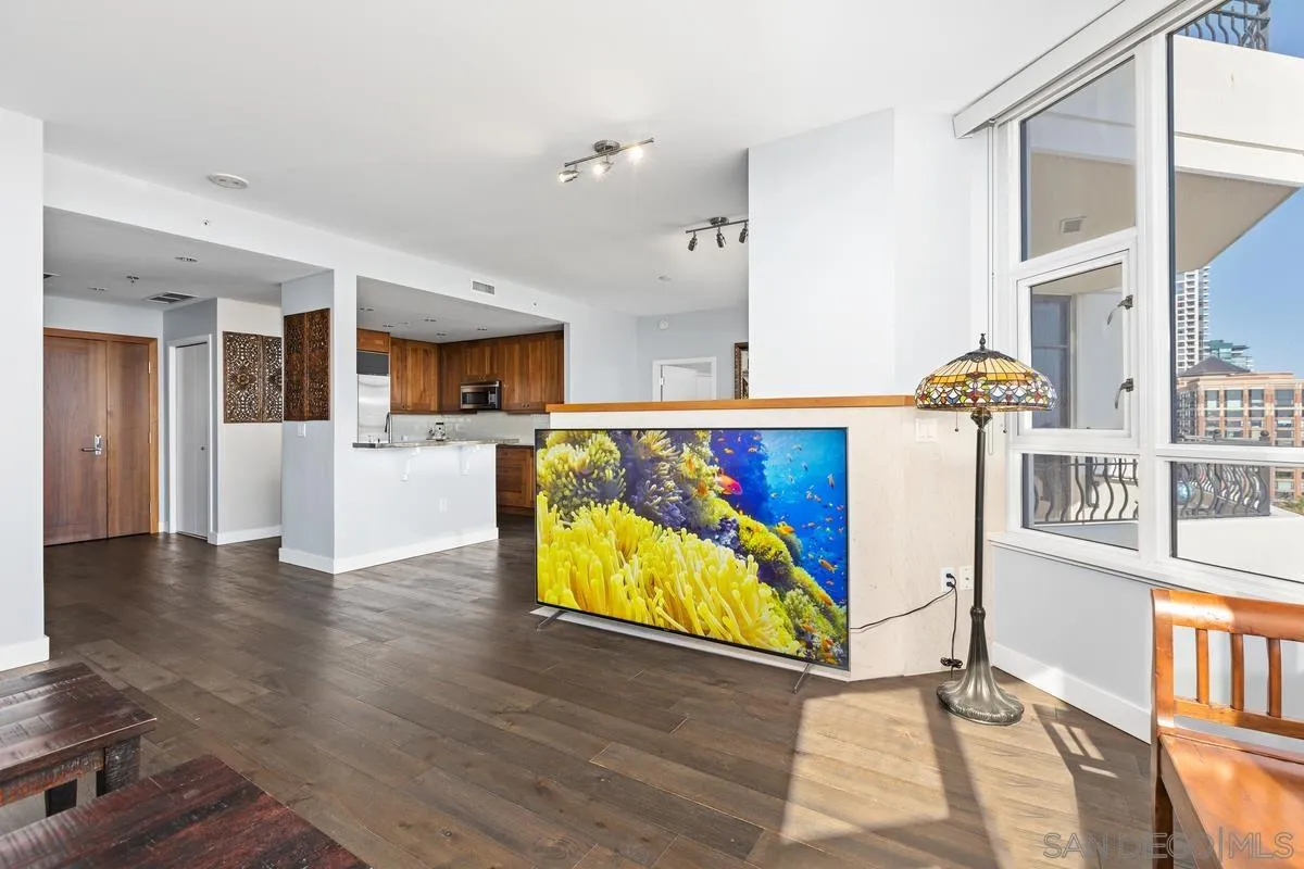 Photo #5: 250000526 Listing 