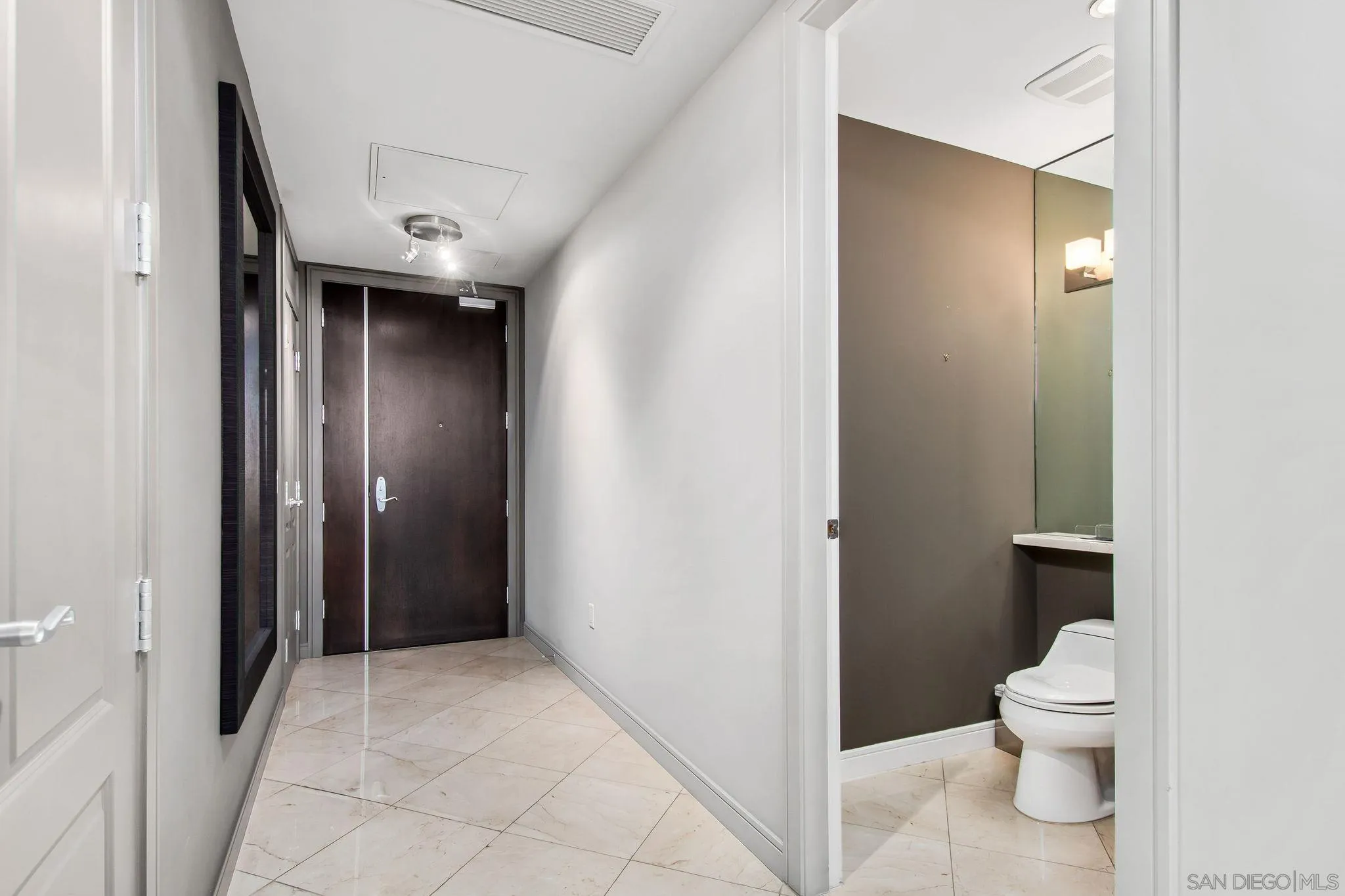 Photo #3: 250000548 Listing 