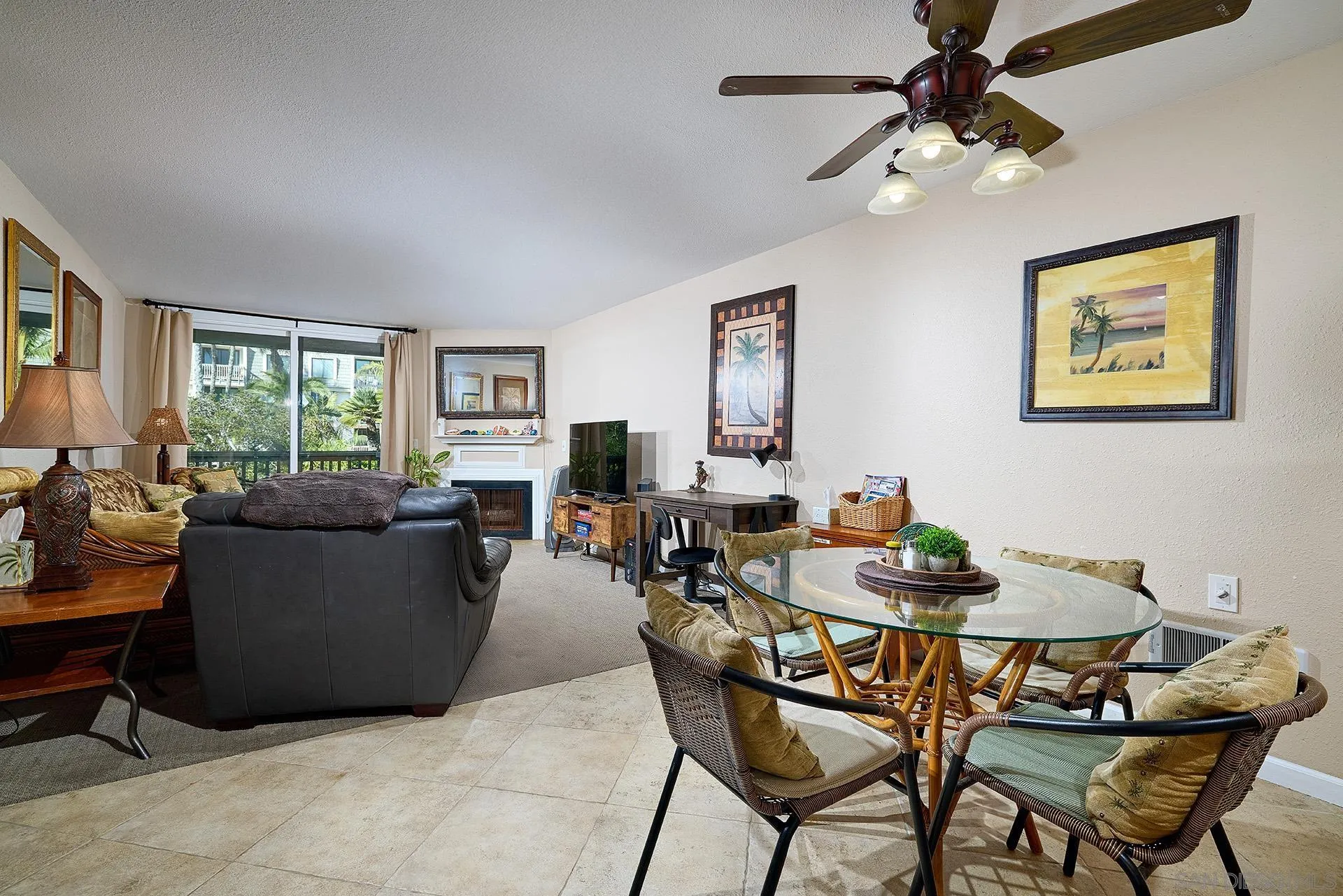 Photo #2: 250000581 Listing 