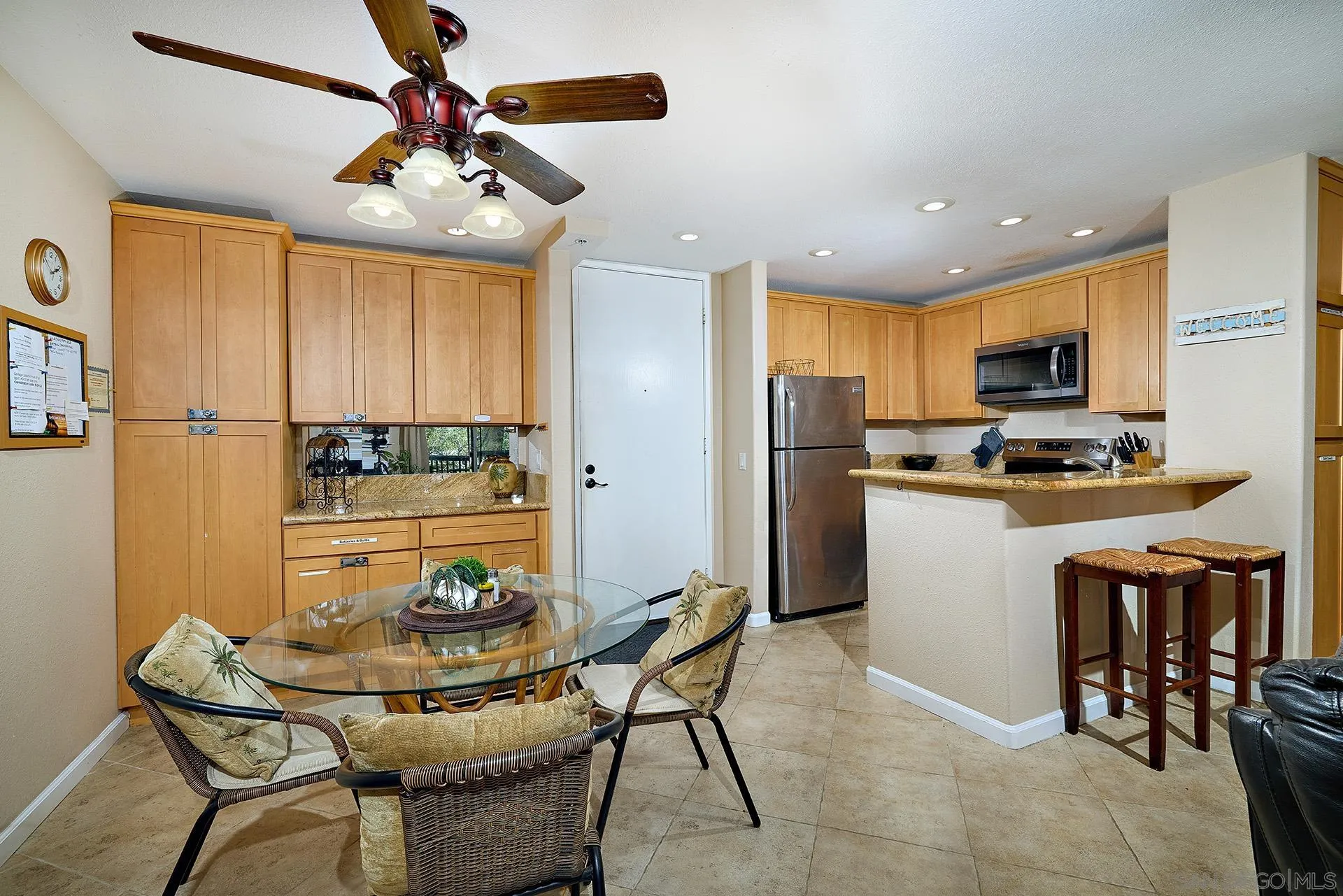 Photo #6: 250000581 Listing 