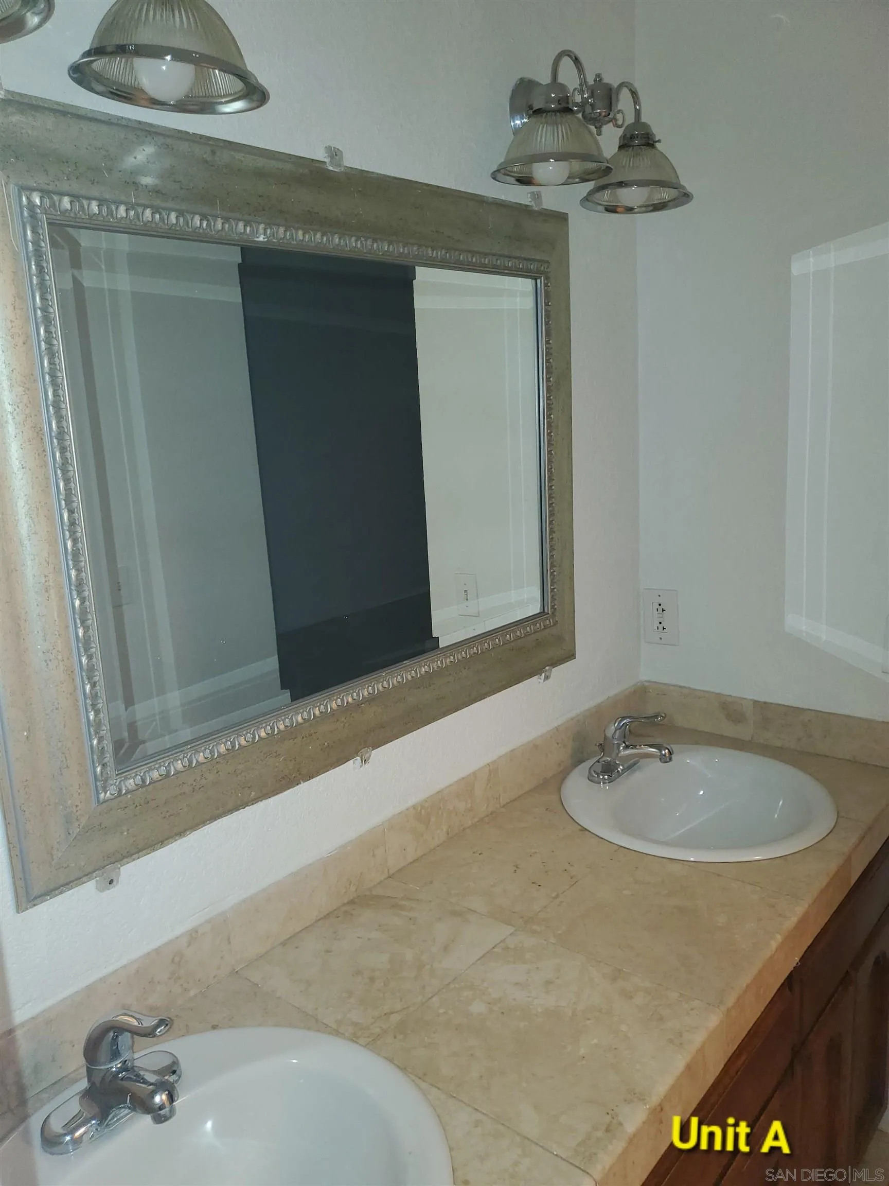Photo #11: 250000620 Listing: Photo #11