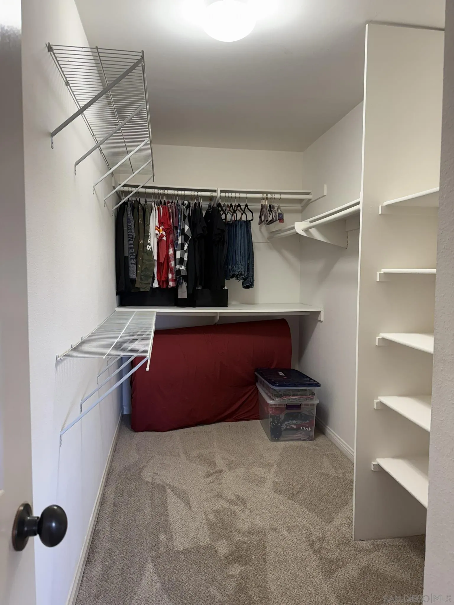 https://cdn.realtyfeed.com/cdn/127/250000680/68783b3361462fb8e0b493865ae21db5.webp