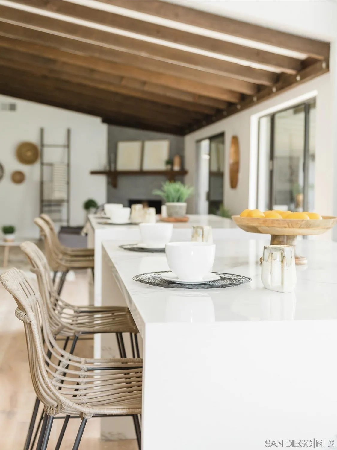 https://cdn.realtyfeed.com/cdn/127/250000702/b17bf5bd56a9b1a6d312f81391a78d8b.webp
