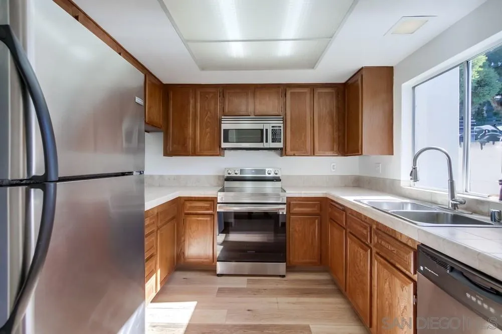 Photo #4: 250000856 Listing 