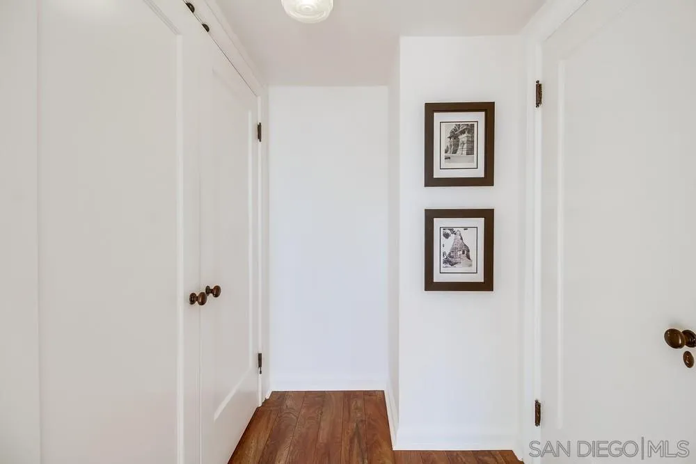 https://cdn.realtyfeed.com/cdn/127/250000937/cf71da976b484ec020239f1d543bf0d4.webp
