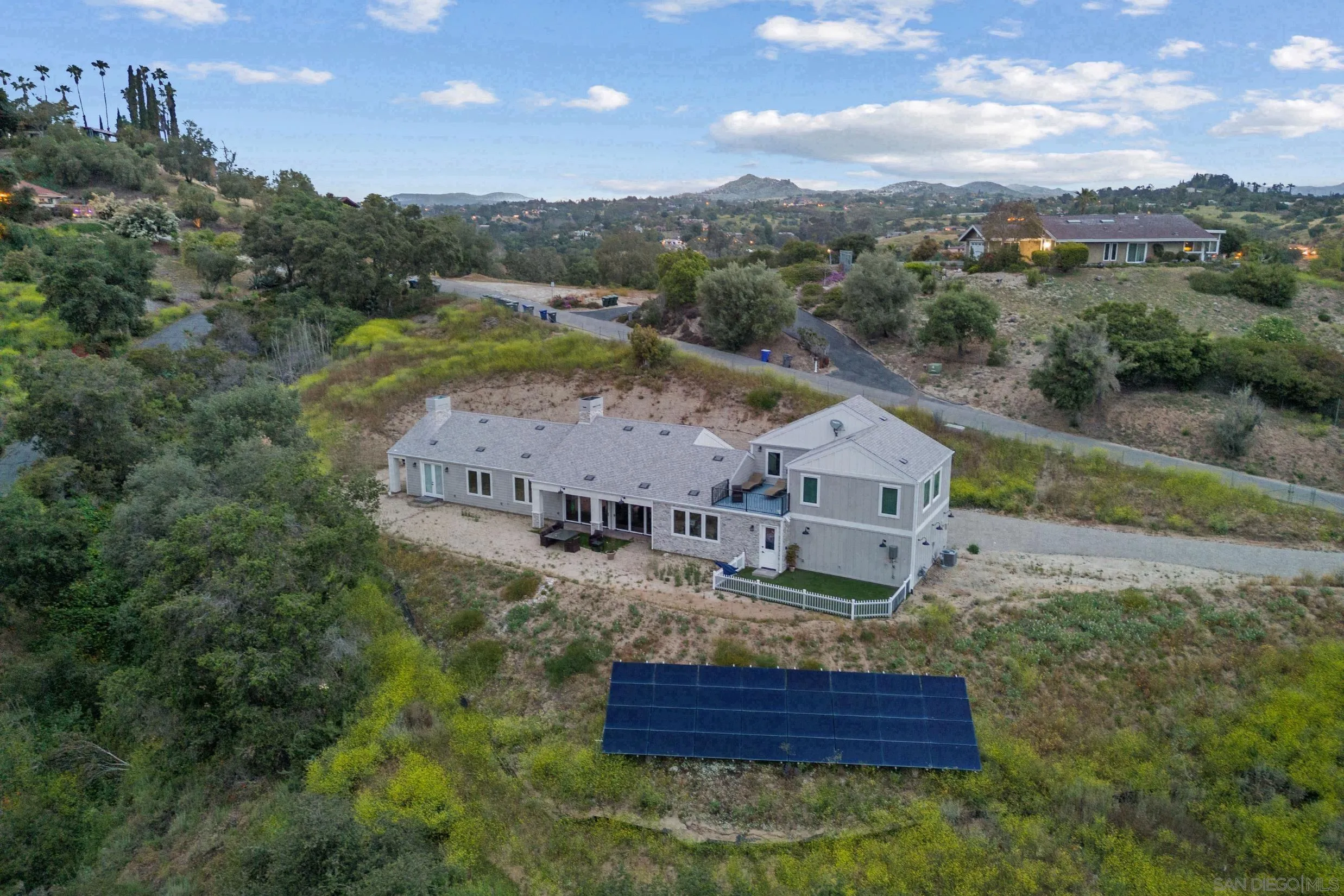 https://cdn.realtyfeed.com/cdn/127/250000994/2d8604f133f71b78a48e38a5aa00199c.webp