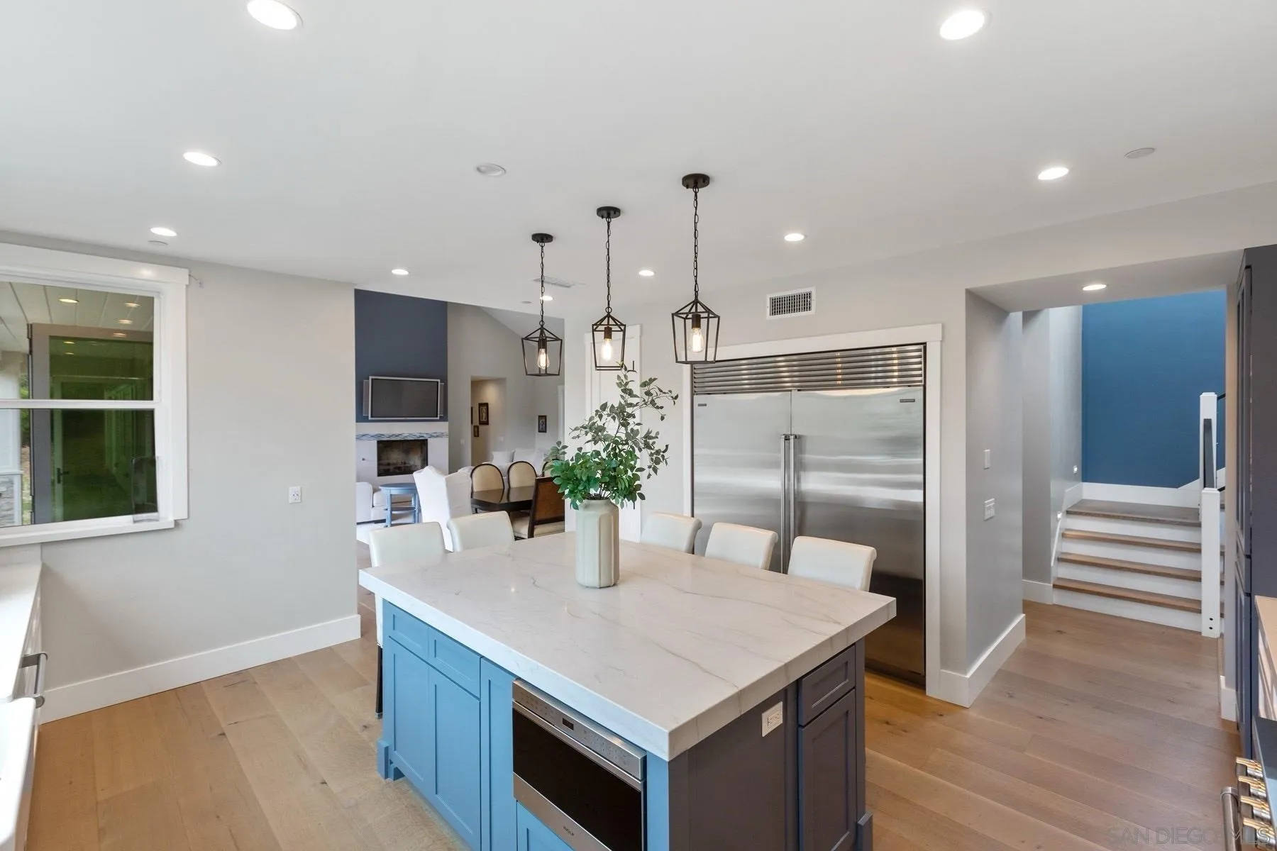 https://cdn.realtyfeed.com/cdn/127/250000994/35a7a3738604ecb816cab67599767ca5.webp