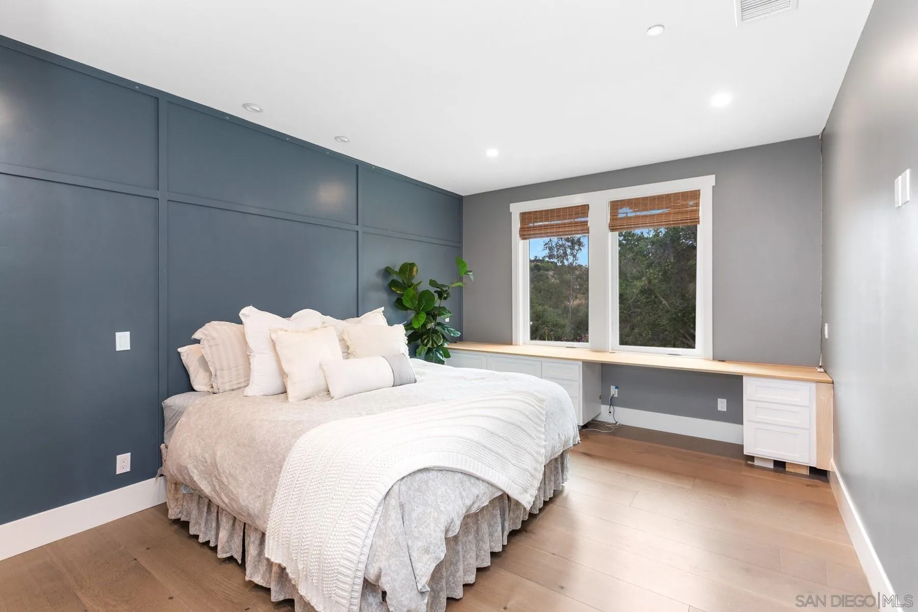 https://cdn.realtyfeed.com/cdn/127/250000994/3fbdf1adf152c8847bfaee031e72961c.webp