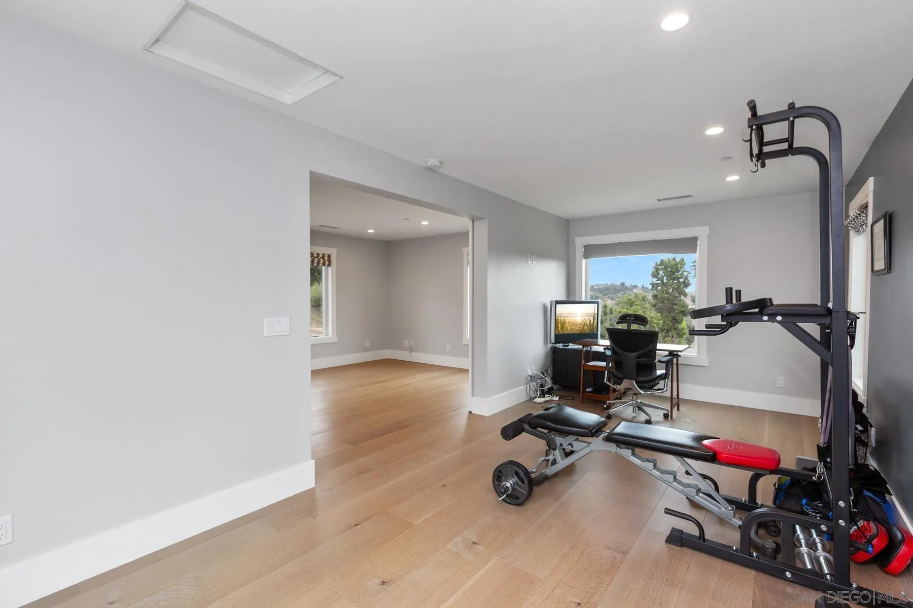 https://cdn.realtyfeed.com/cdn/127/250000994/6b469458c2aa7f7c8a51556abe2d9aaa.webp
