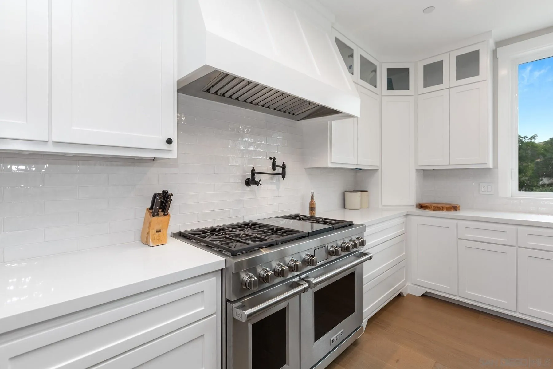 https://cdn.realtyfeed.com/cdn/127/250000994/c97f25f22244e92ebc4cc71aa3757838.webp