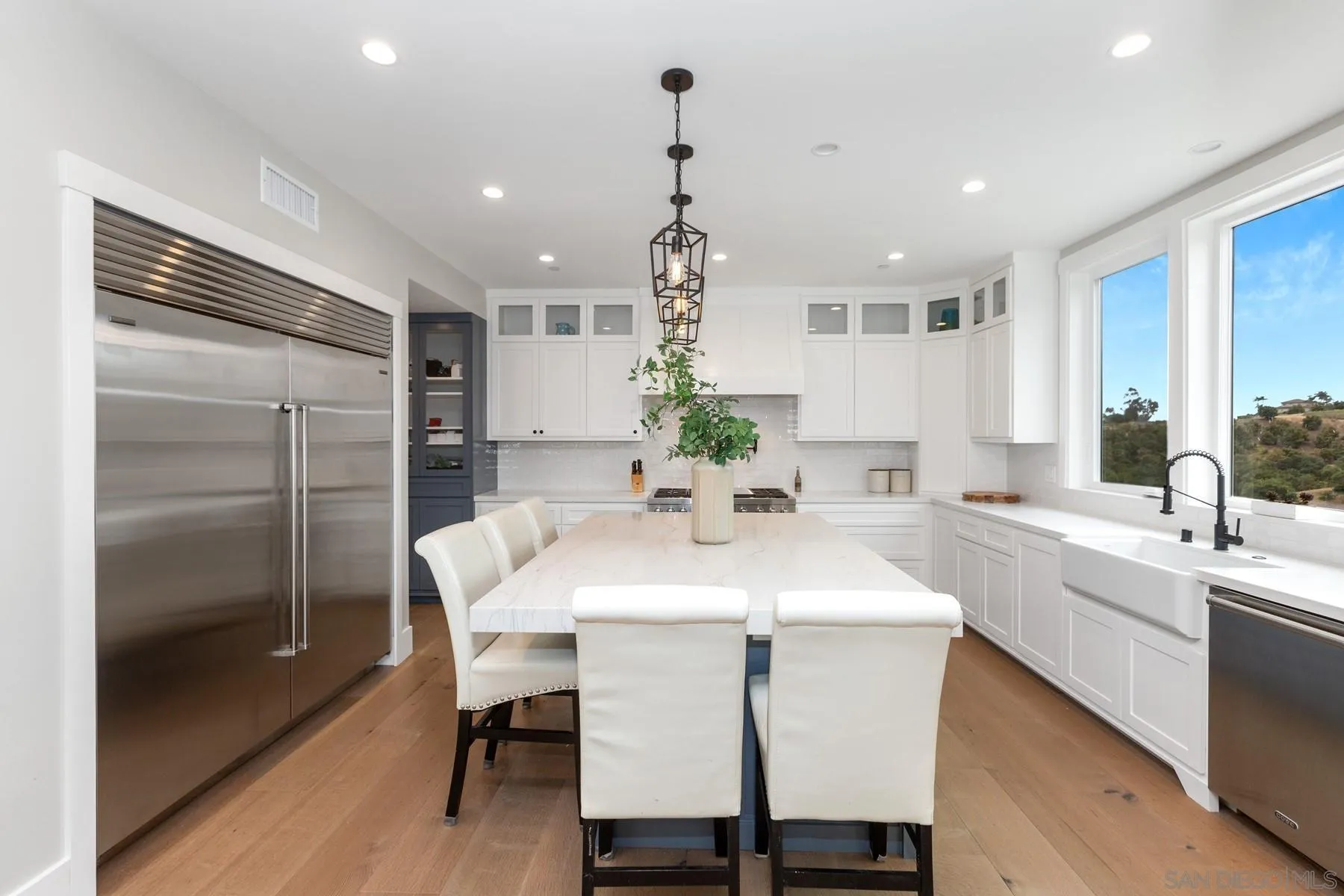 https://cdn.realtyfeed.com/cdn/127/250000994/dace5fab0119b46aeb043540e9164749.webp
