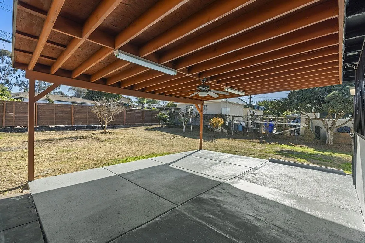 https://cdn.realtyfeed.com/cdn/127/250001002/1bdbdfd61e02e4fc5ad847327d04488b.webp