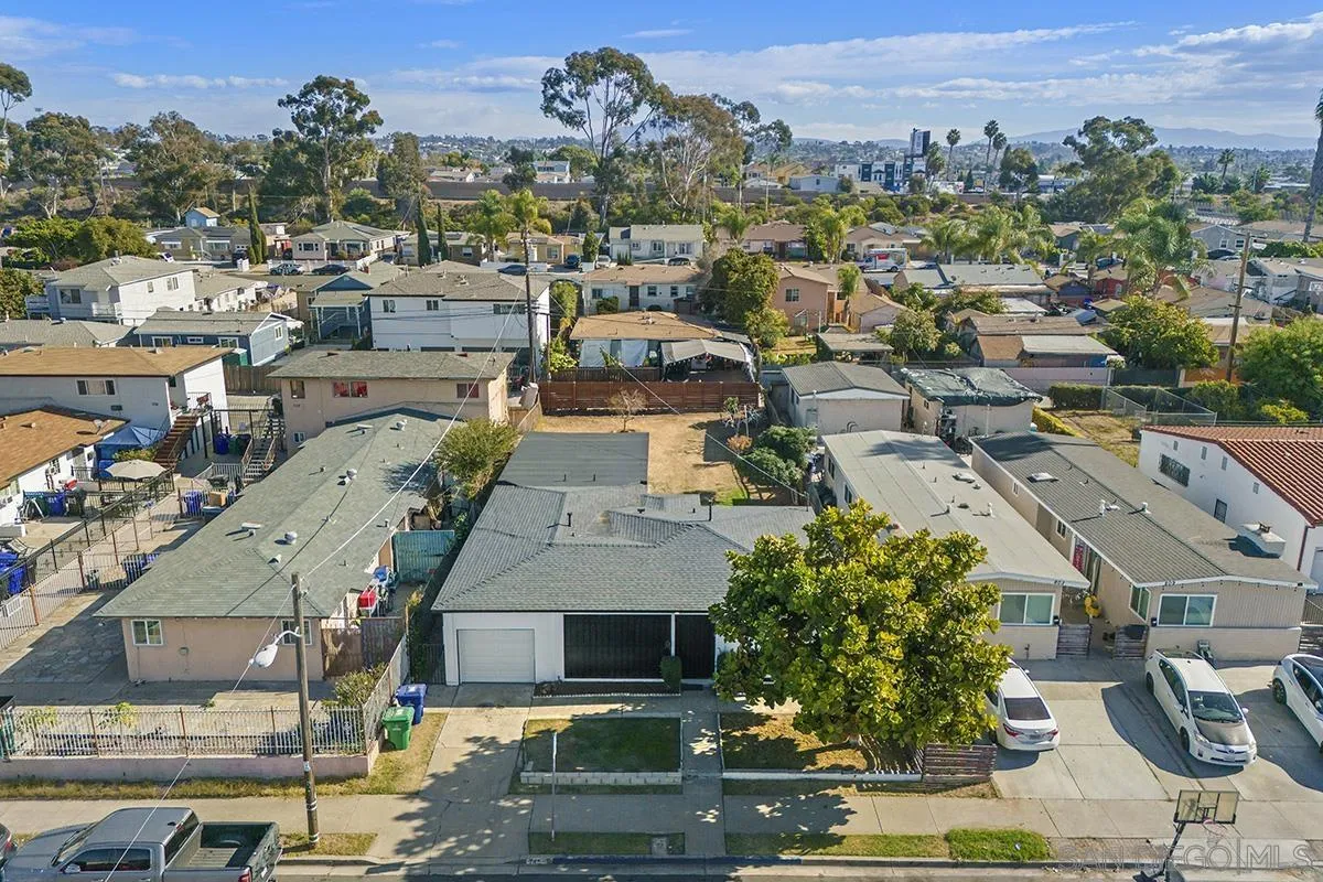 https://cdn.realtyfeed.com/cdn/127/250001002/901e06e24015eae3d23ae85cef819178.webp