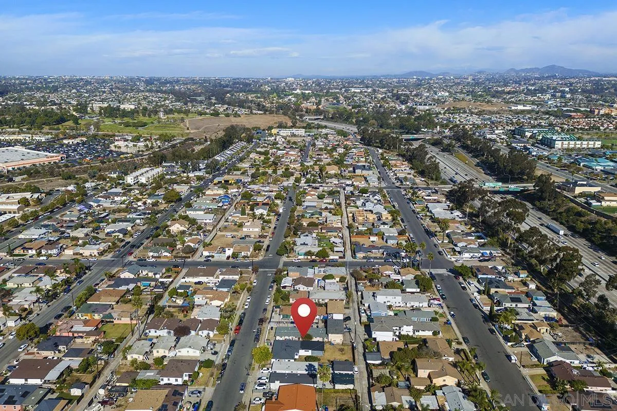 https://cdn.realtyfeed.com/cdn/127/250001002/9cf18d5d06654643a4b76afadc9aaf9b.webp