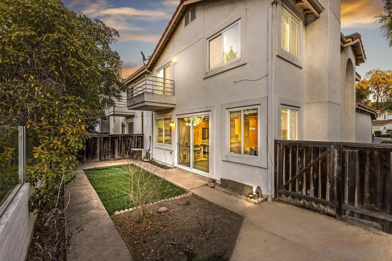 https://cdn.realtyfeed.com/cdn/127/250001010/26d1f05396bf1afb551913e3d71fbed7.webp