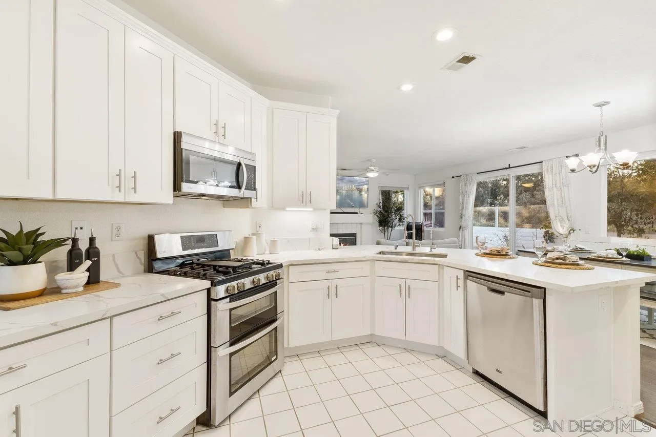 https://cdn.realtyfeed.com/cdn/127/250001010/78535b3d67c91b72689919892098b248.webp