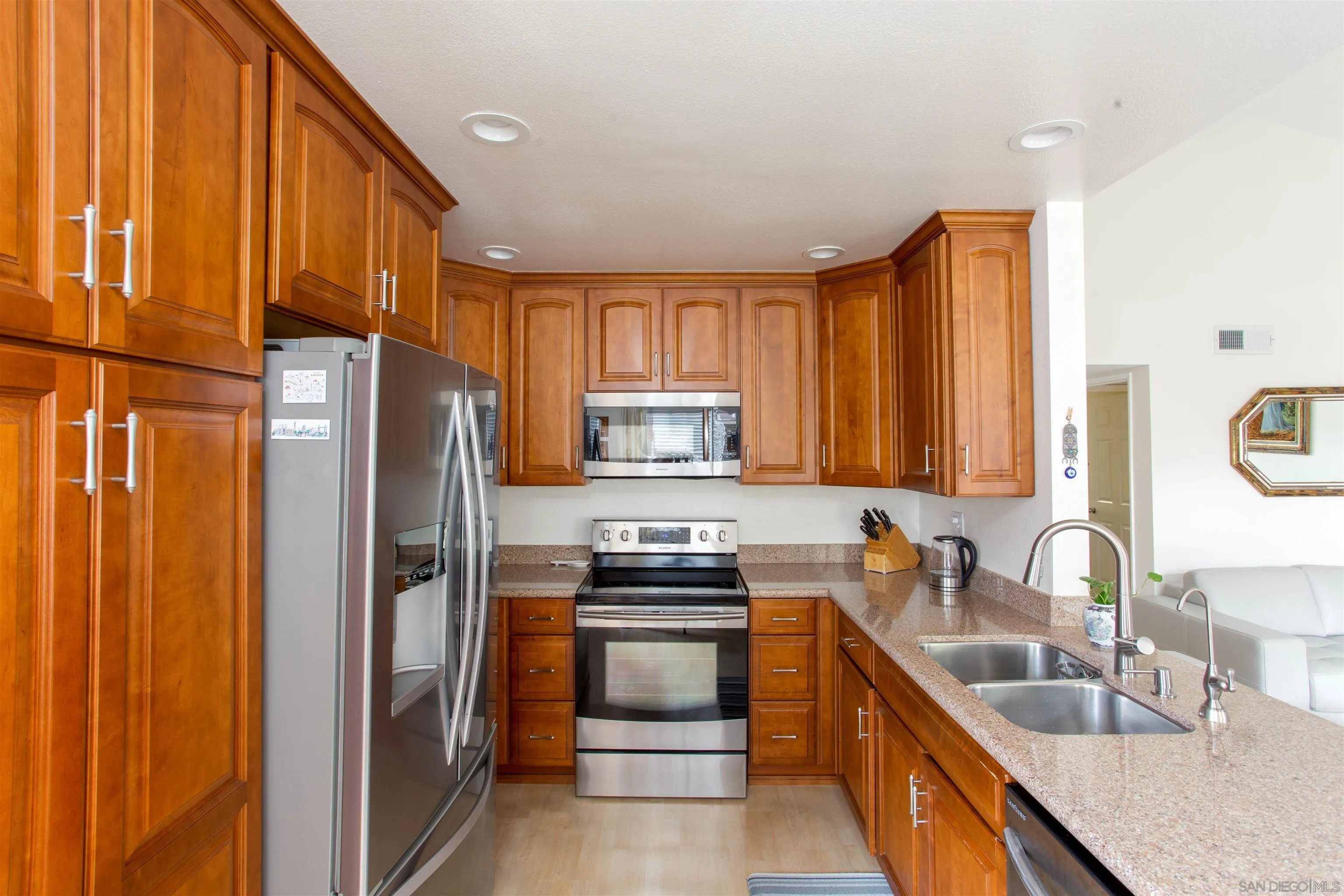 Photo #5: 250001032 Listing 