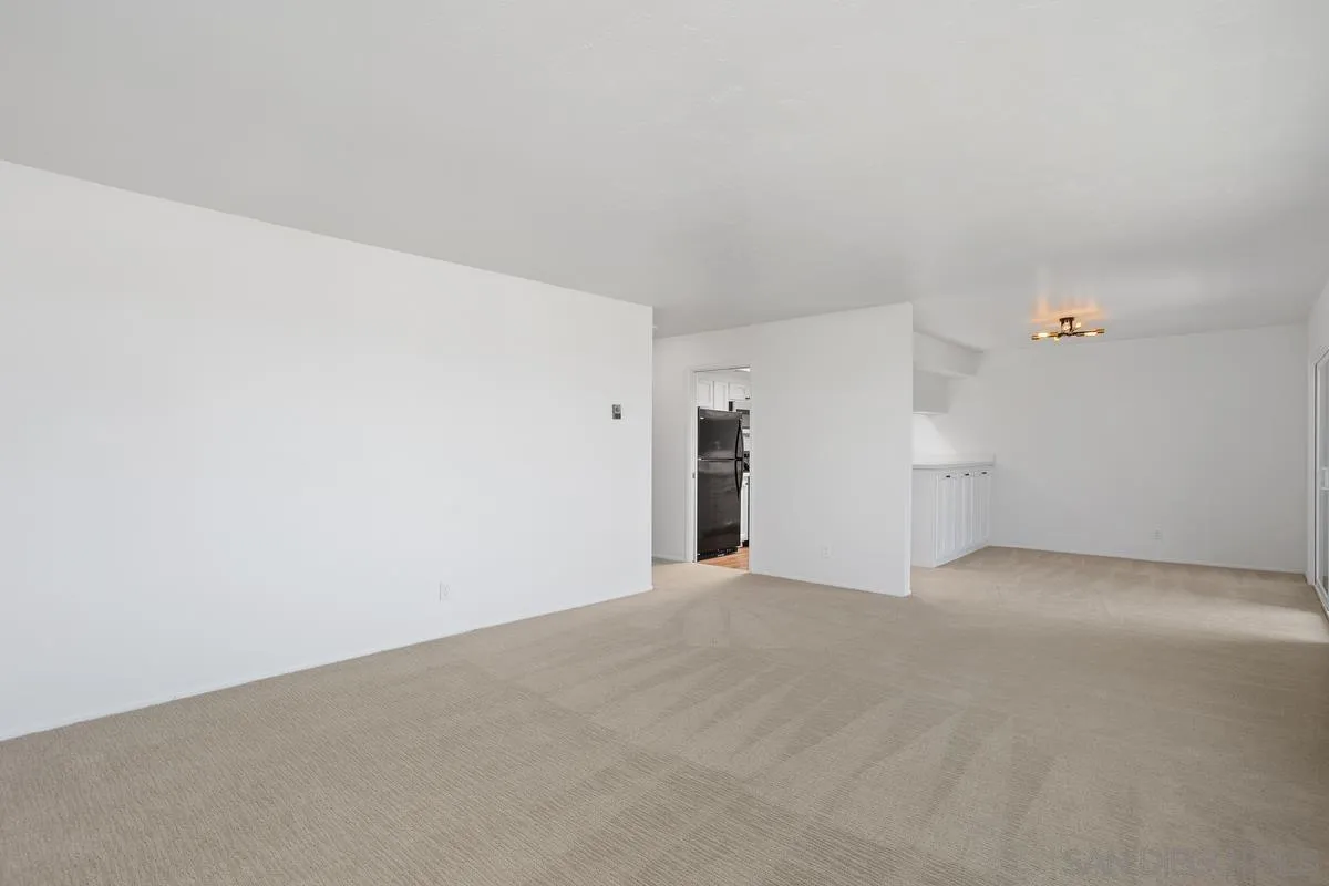 Photo #5: 250001102 Listing 