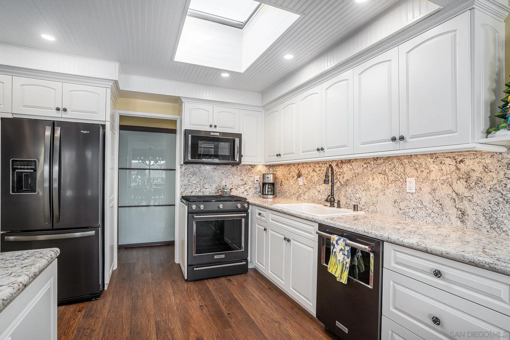 Photo #5: 250001129 Listing 