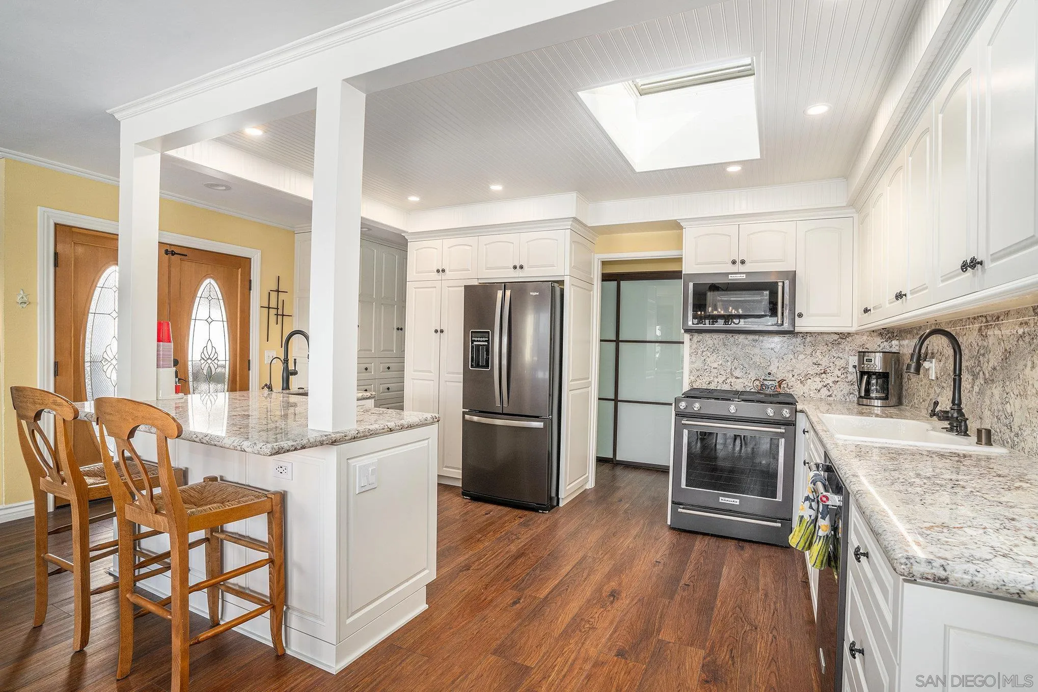 Photo #3: 250001129 Listing 