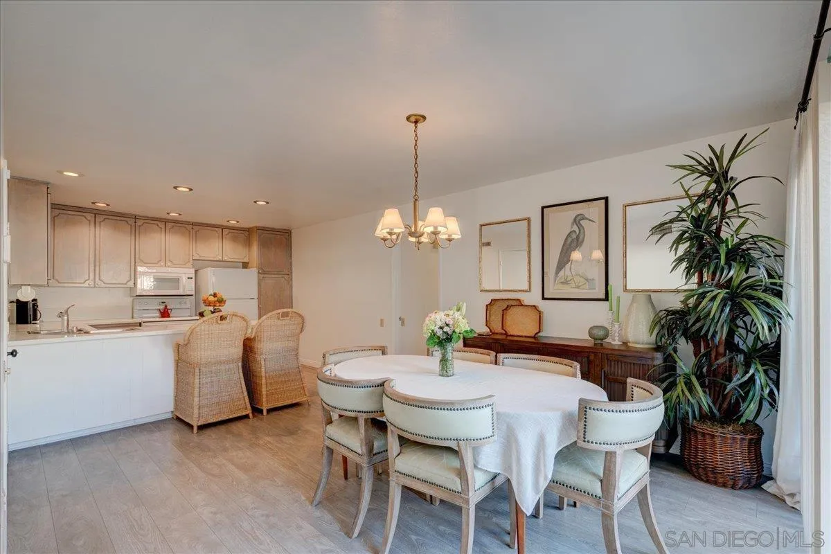 Photo #5: 250001142 Listing 