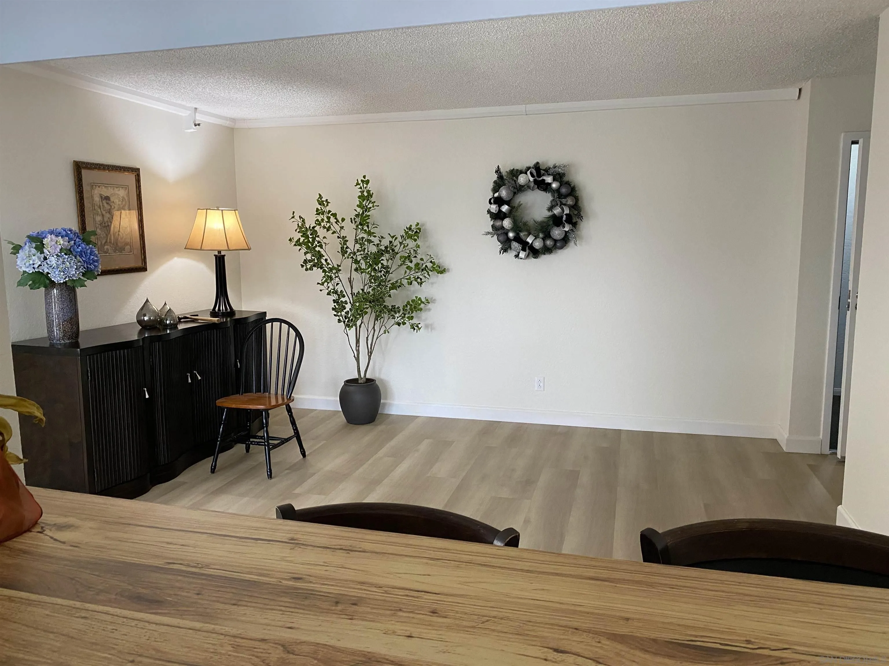 Photo #2: 250001251 Listing 
