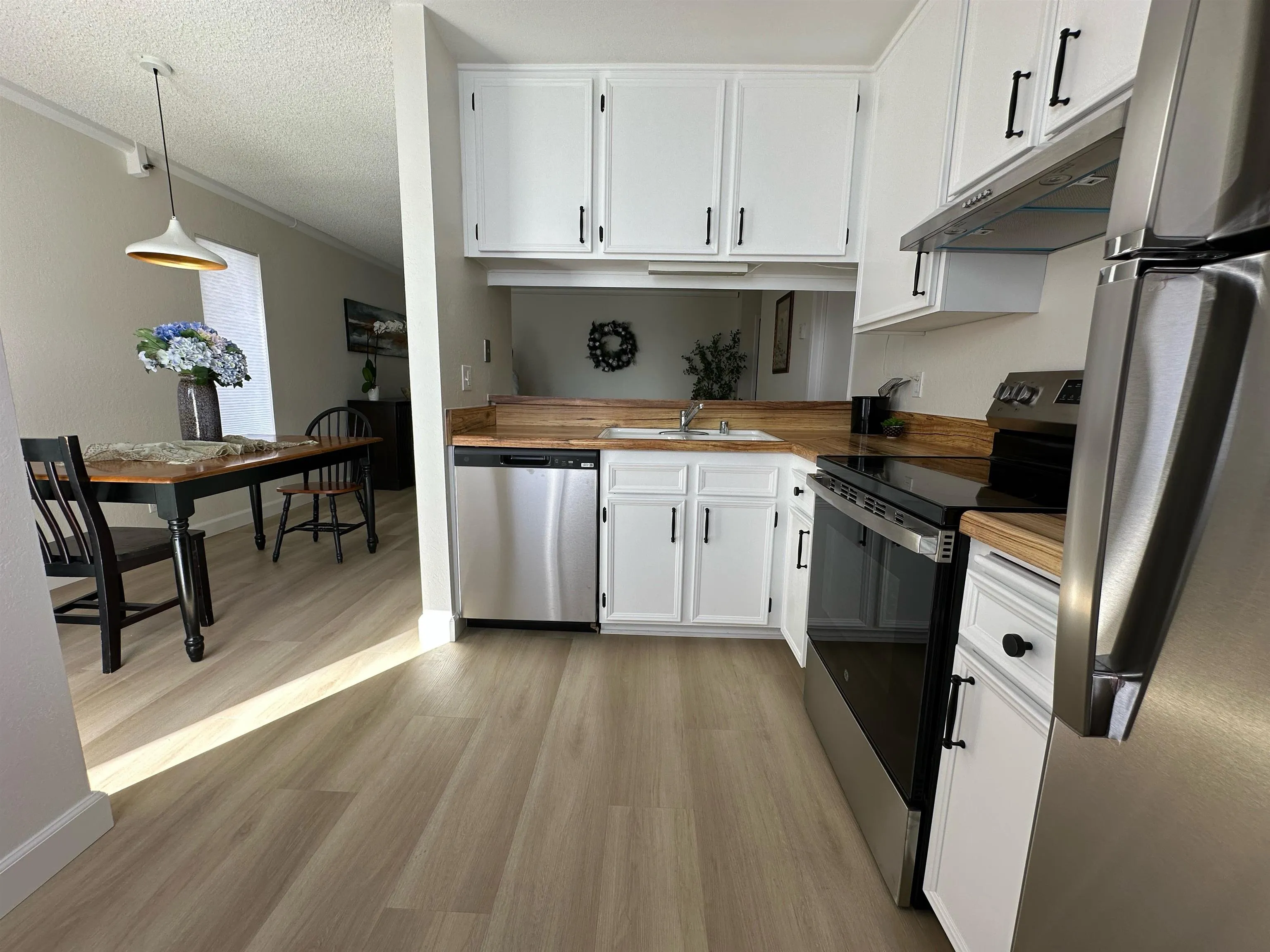 Photo #5: 250001251 Listing 