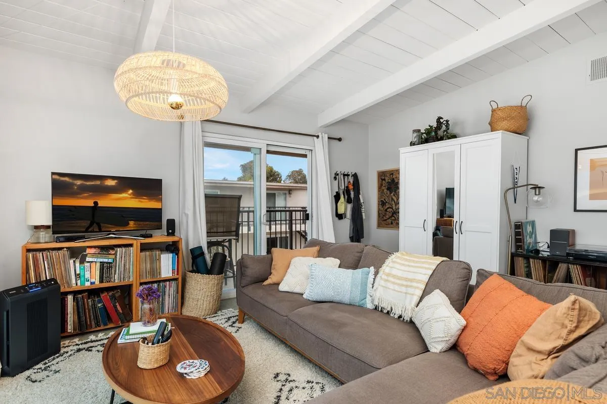 Photo #6: 250001278 Listing 