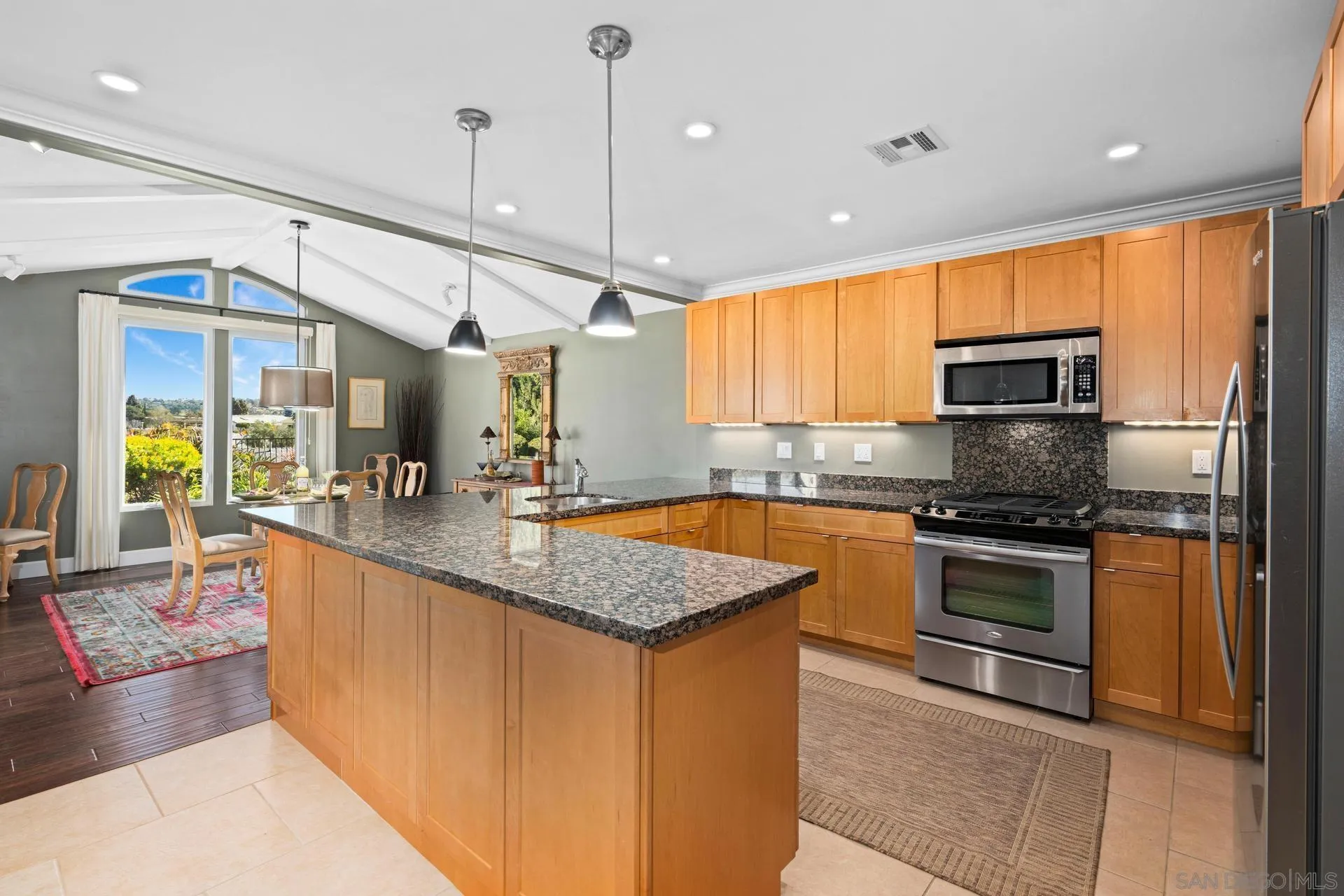 https://cdn.realtyfeed.com/cdn/127/250001365/67f65e8e7605c44535defd8855743287.webp