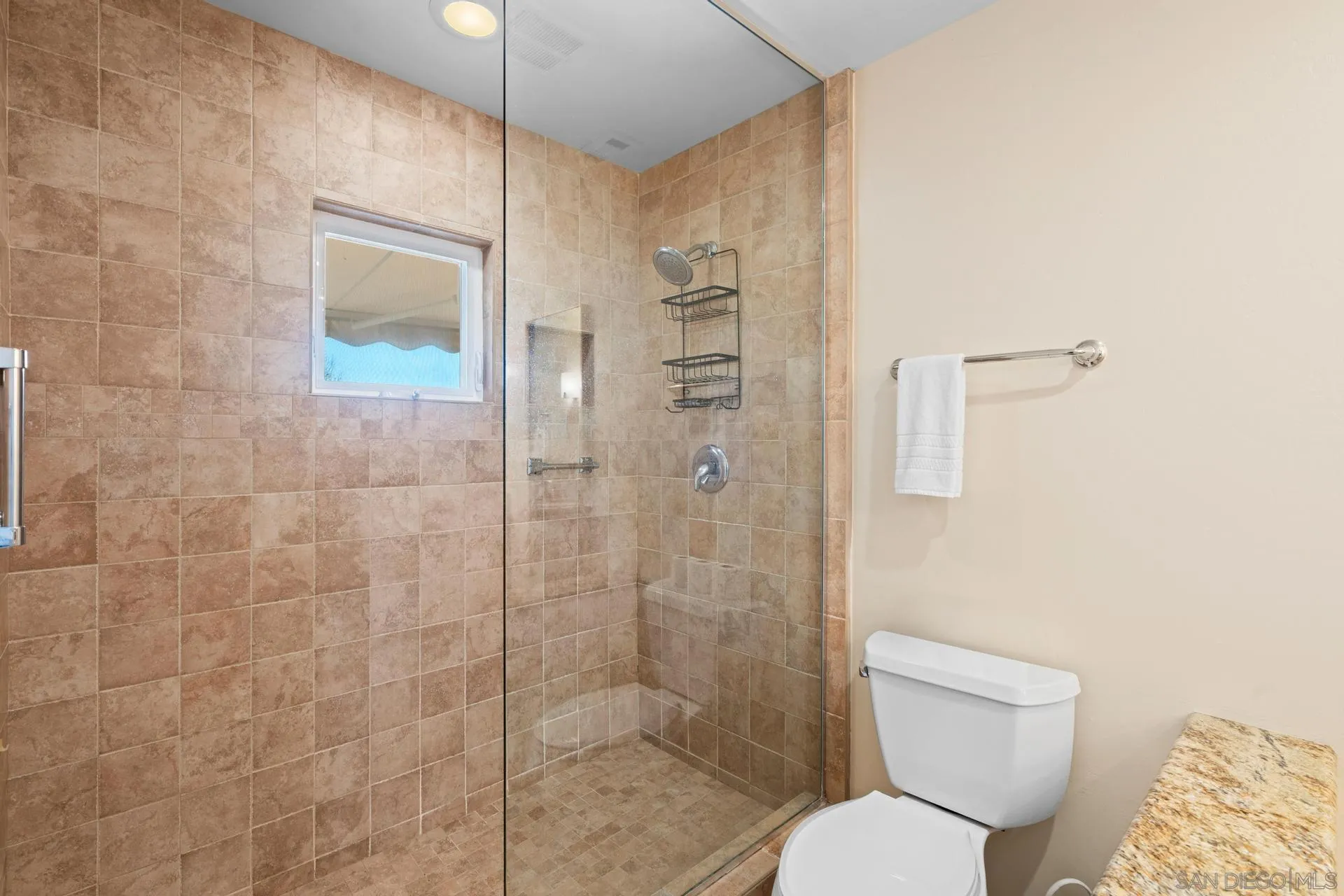 https://cdn.realtyfeed.com/cdn/127/250001365/f59c2971538b70050bf551087175227b.webp