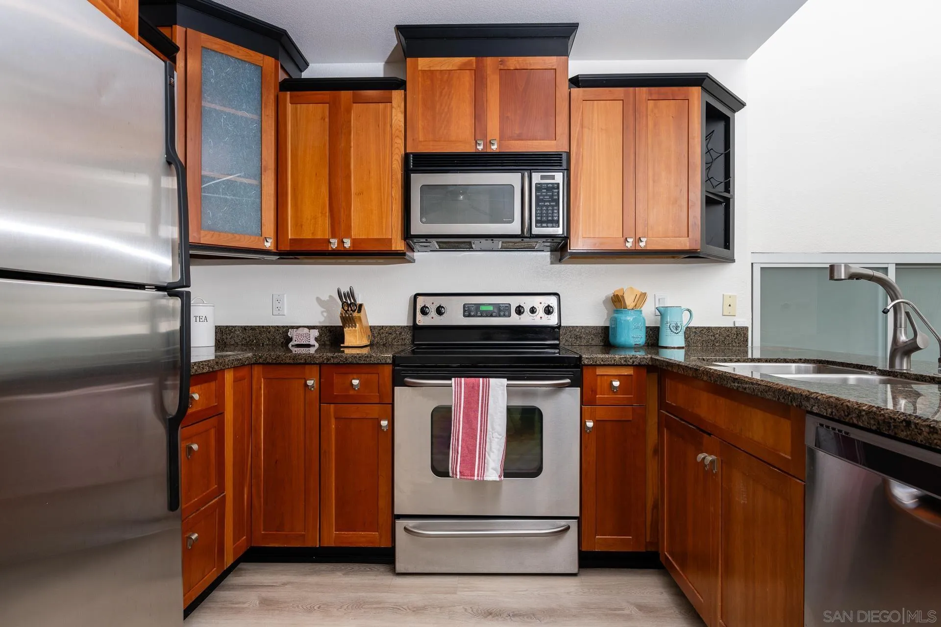 Photo #8: 250001416 Listing: Photo #8