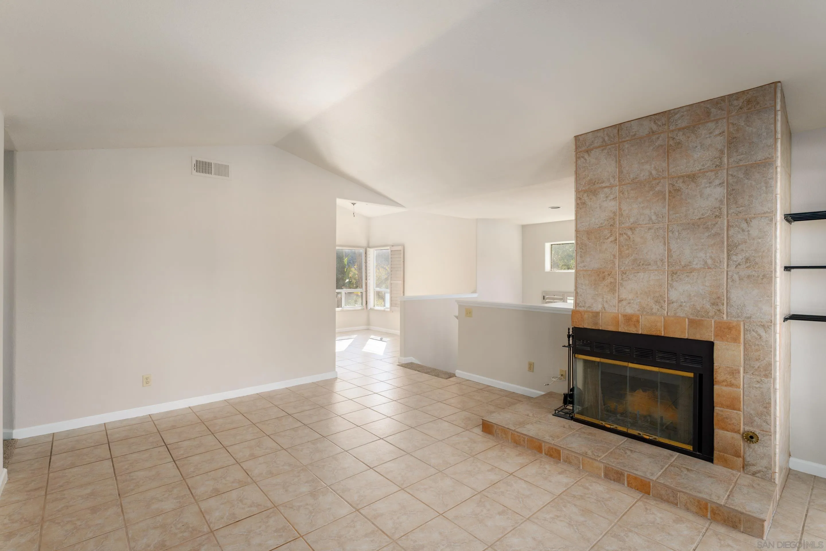 Photo #5: 250016798 Listing 