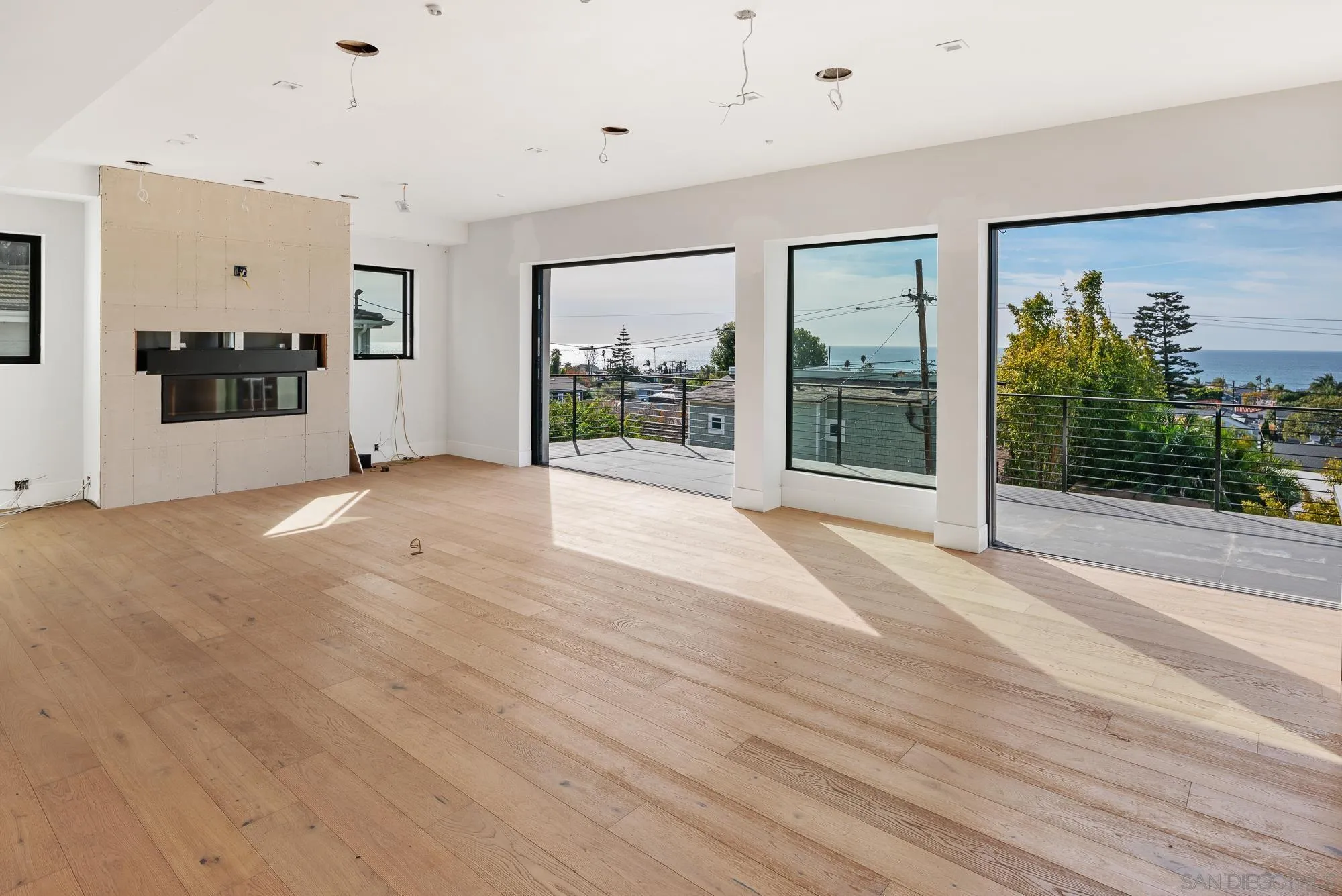 https://cdn.realtyfeed.com/cdn/127/250016873/69b9e261054f9e8954a3846ed7d68d48.webp