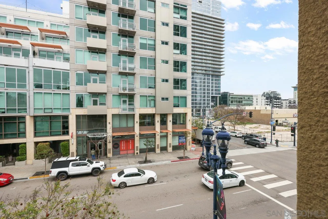https://cdn.realtyfeed.com/cdn/127/250016906/0a9eabbd60508efe21f33fbe6c1bb2c5.webp