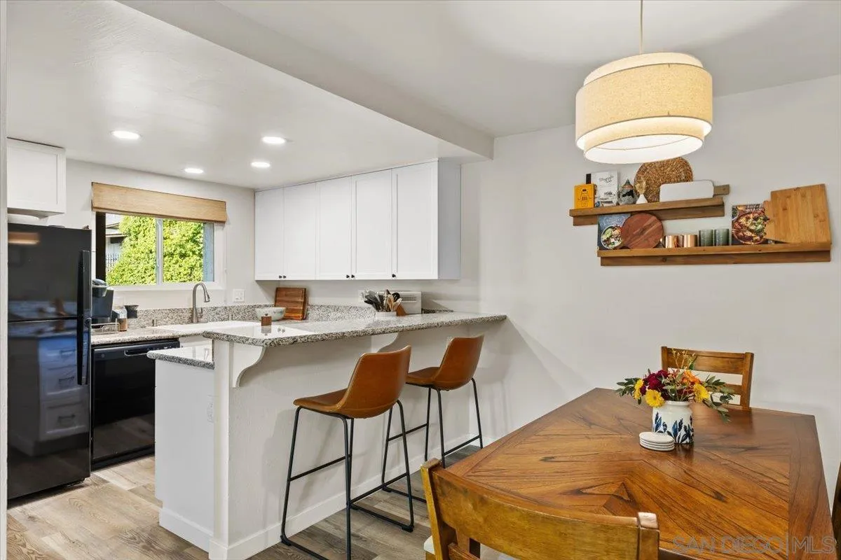 Photo #5: 250016942 Listing 