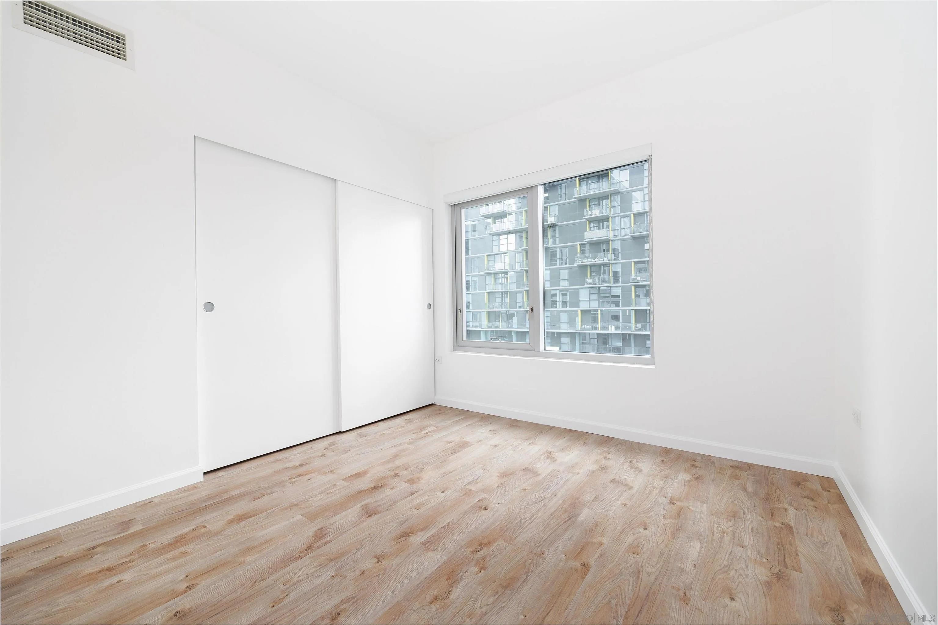 Photo #8: 250017006 Listing: Photo #8