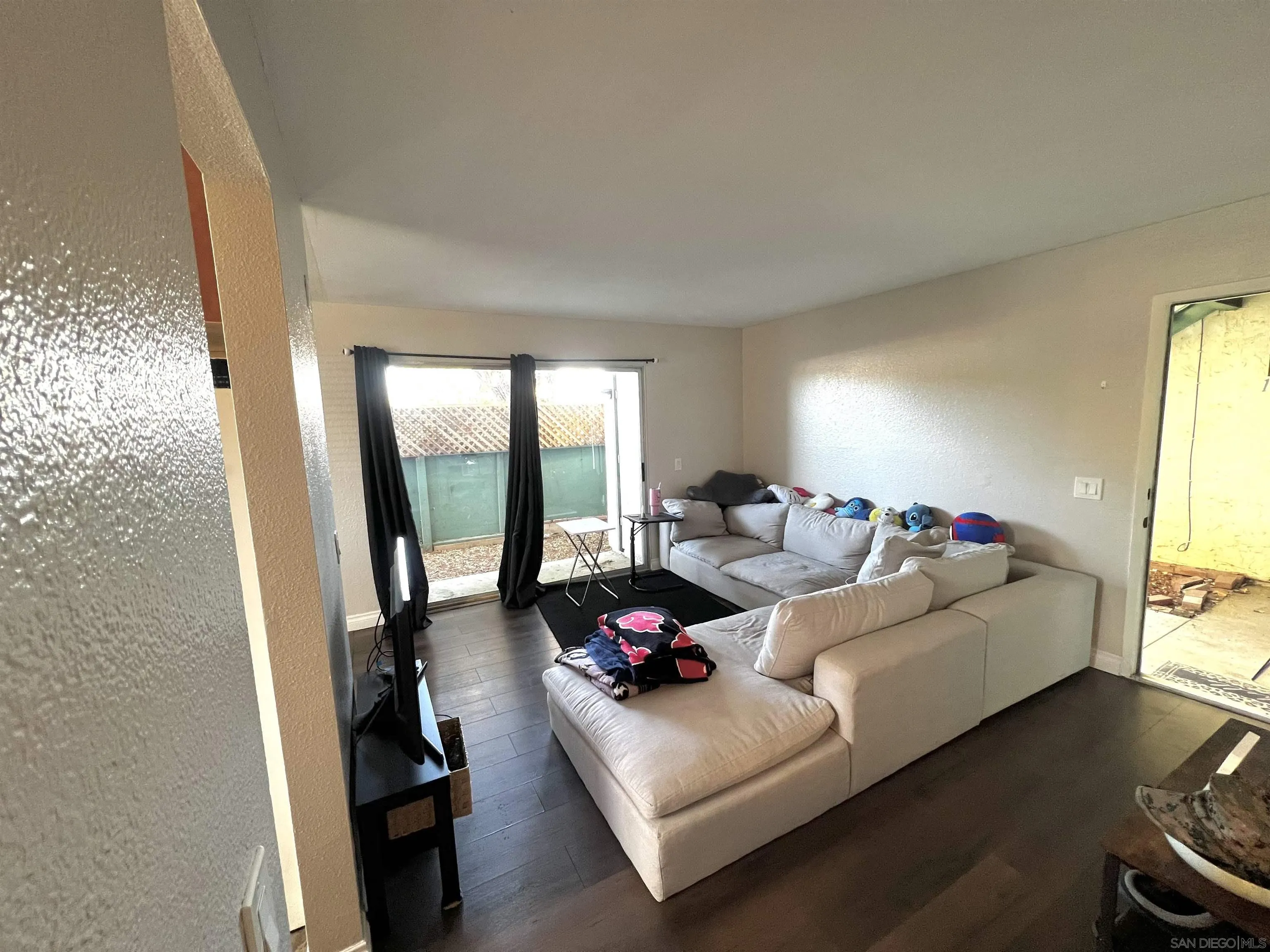 Photo #2: 250017017 Listing 