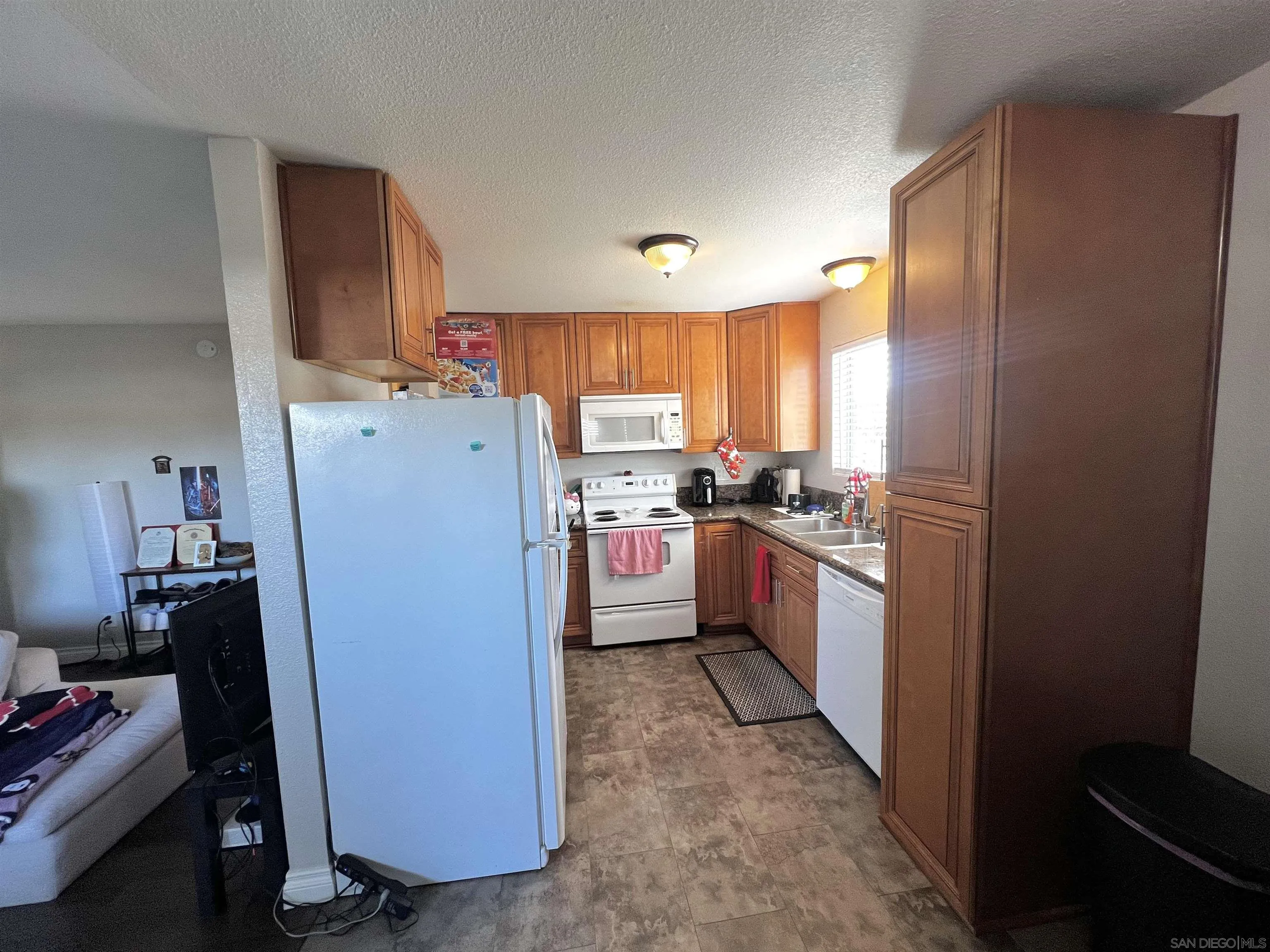 Photo #4: 250017017 Listing 