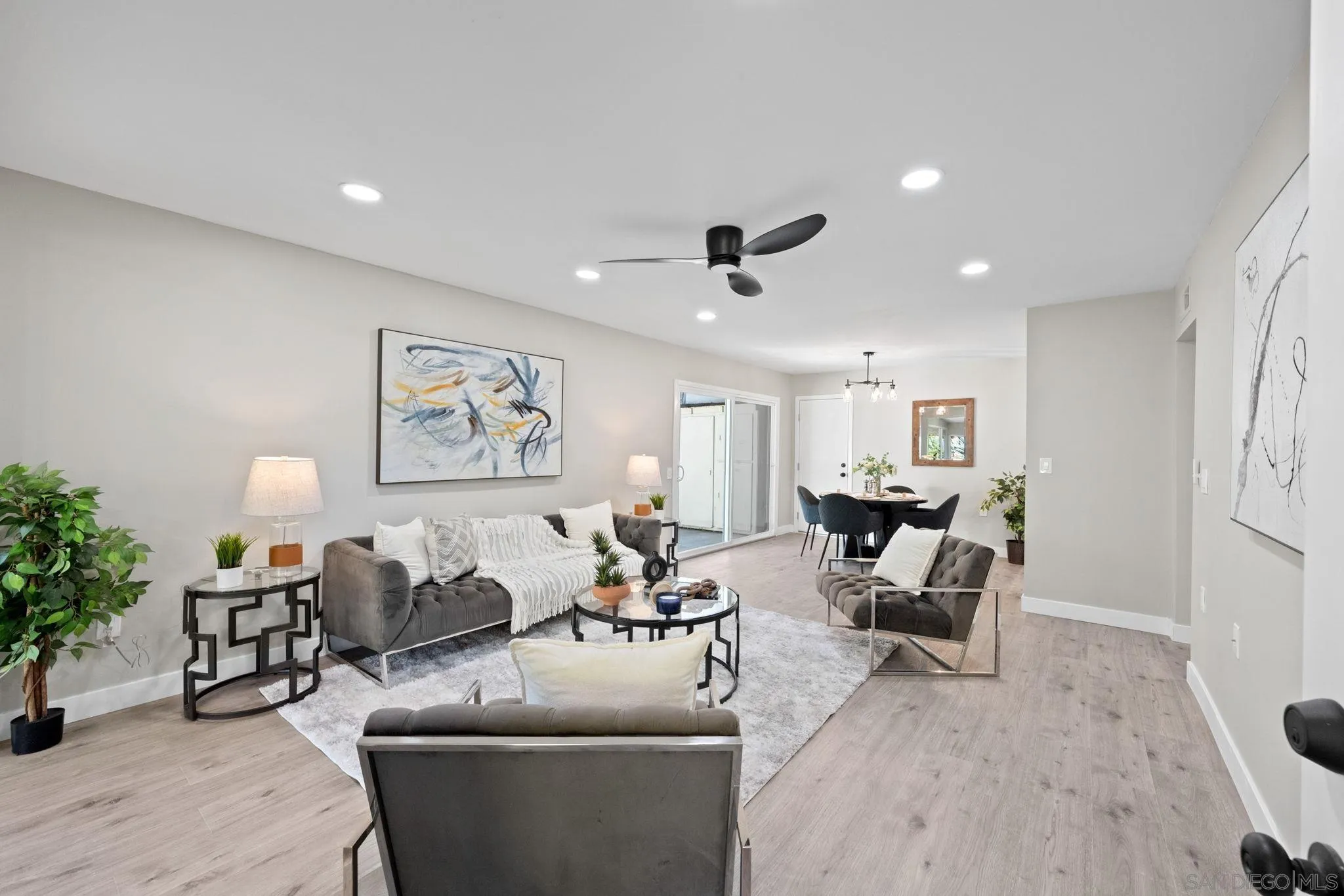 Photo #2: 250017073 Listing 